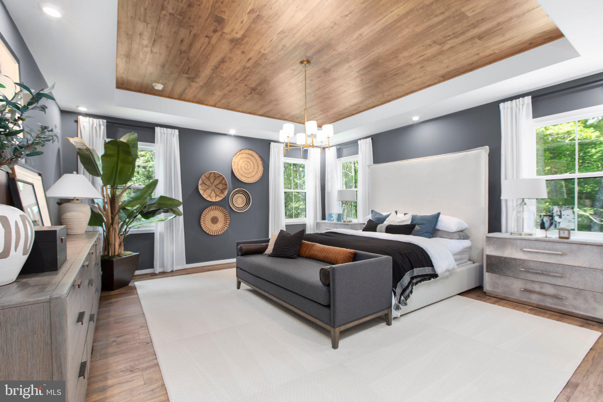 WHITEHALL - Residential