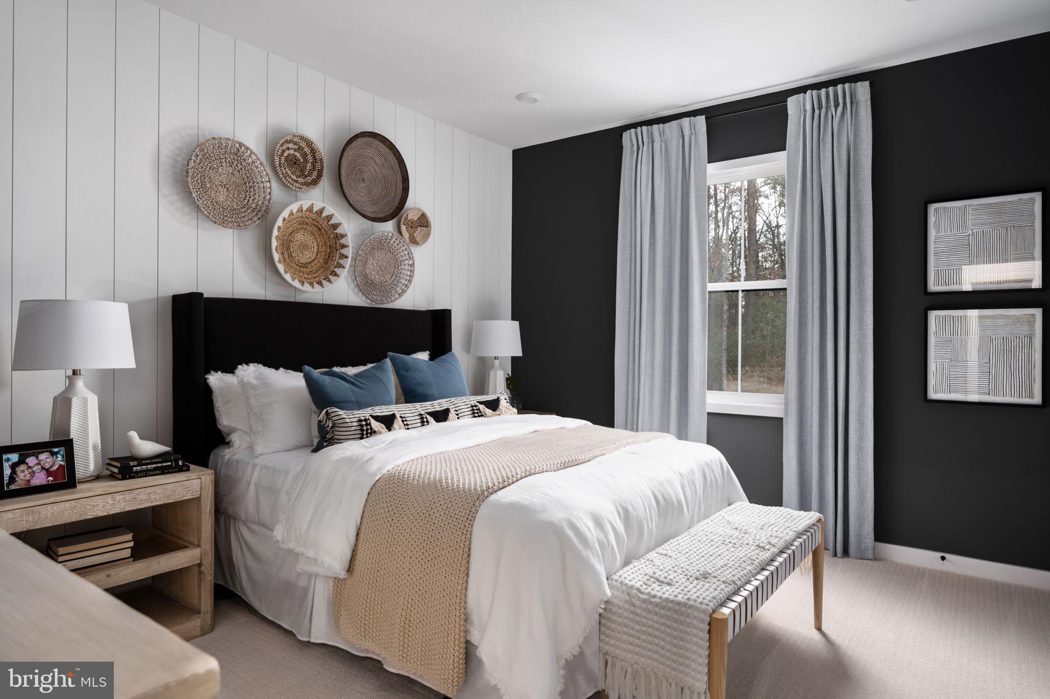 WHITEHALL - Residential