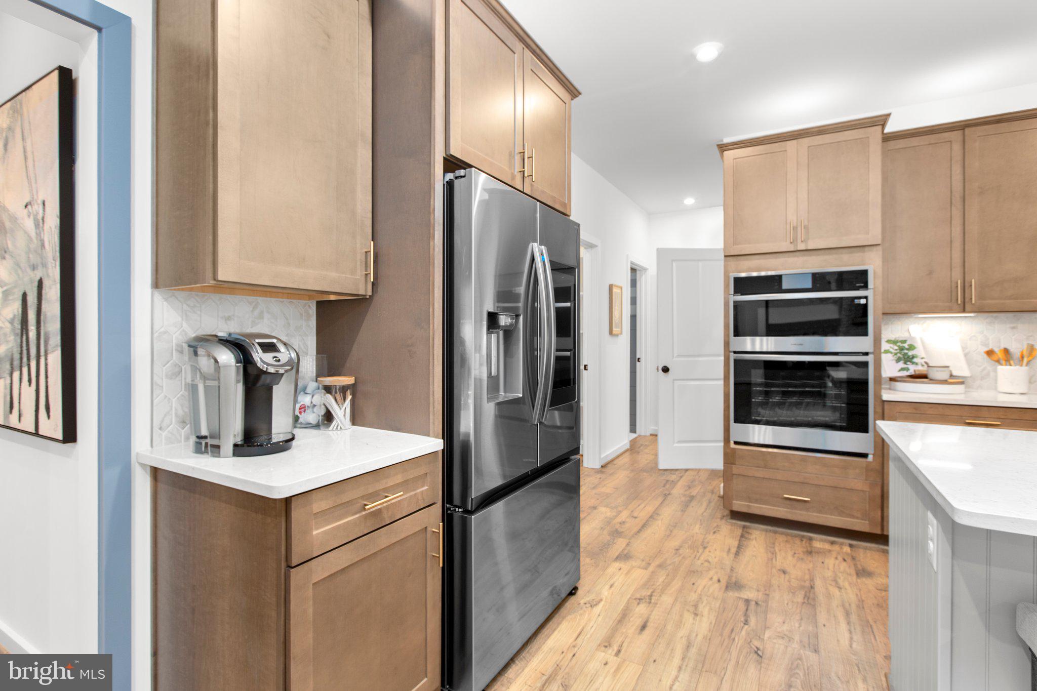 WHITEHALL - Residential