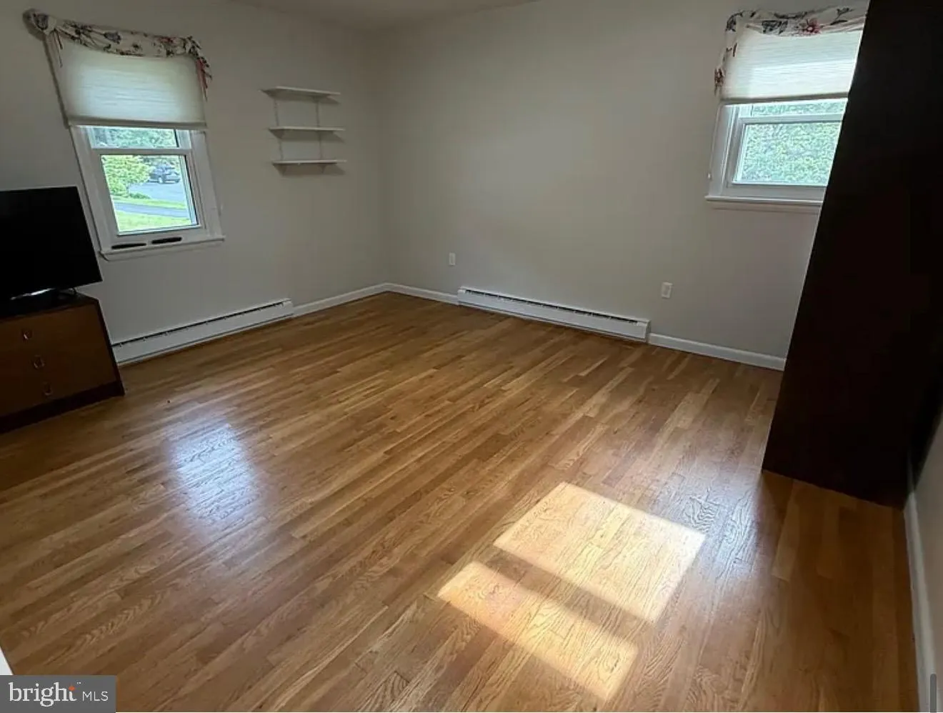 Pottsville, Pennsylvania 17901, United States, 3 Bedrooms Bedrooms, ,3 BathroomsBathrooms,Residential,Active,198421