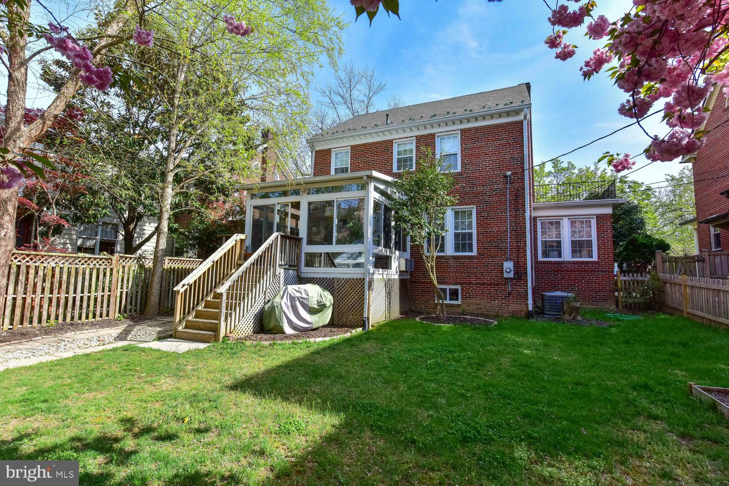 ROSEMONT - Residential