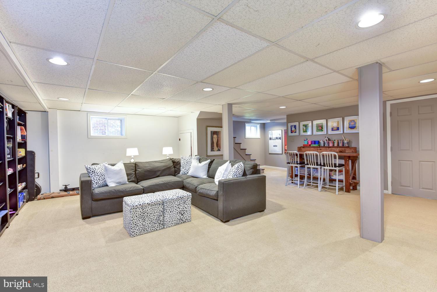 ROSEMONT - Residential