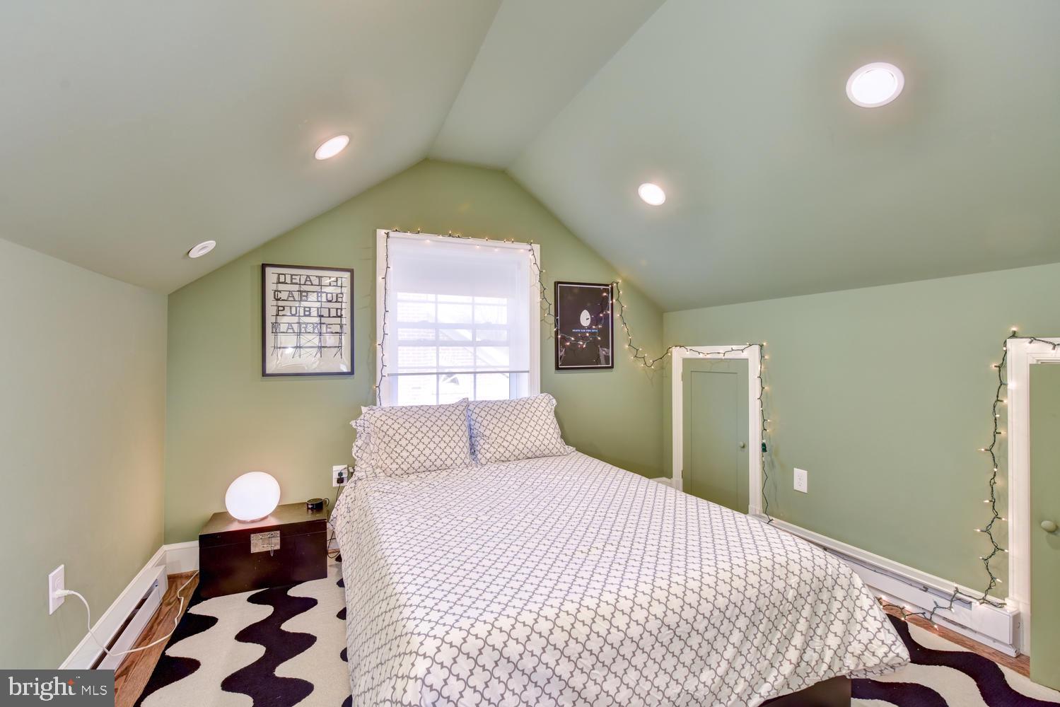 ROSEMONT - Residential