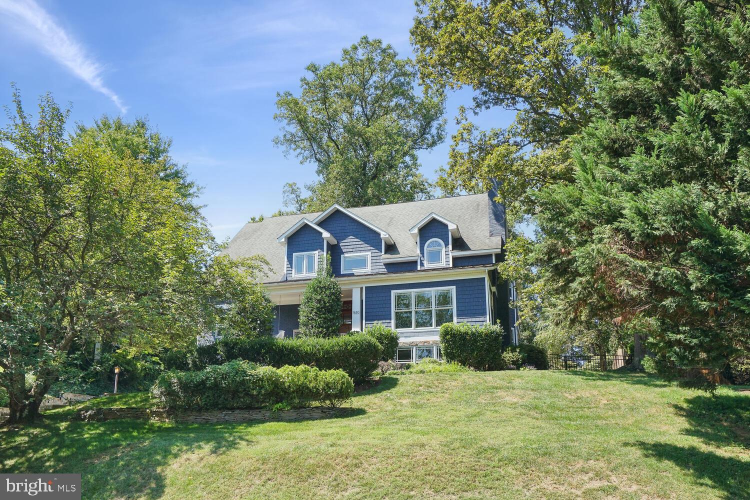 1530 FOREST VILLA LANE