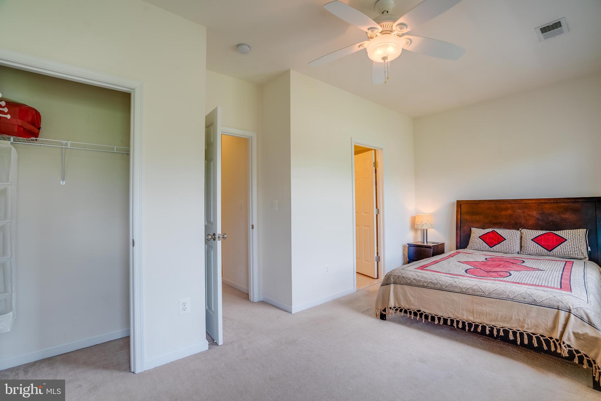 FAIRFAX HEIGHTS - Residential