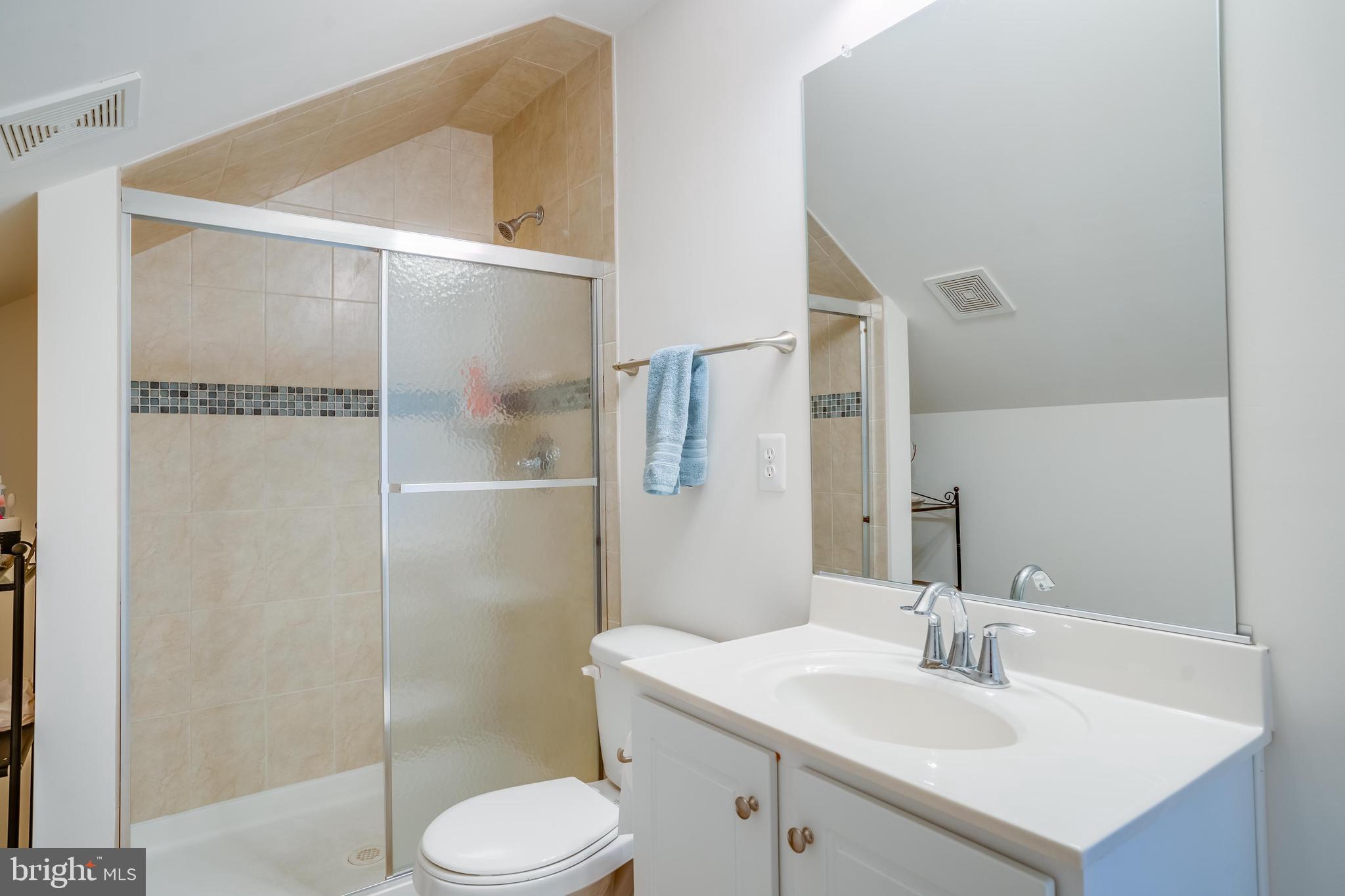 FAIRFAX HEIGHTS - Residential