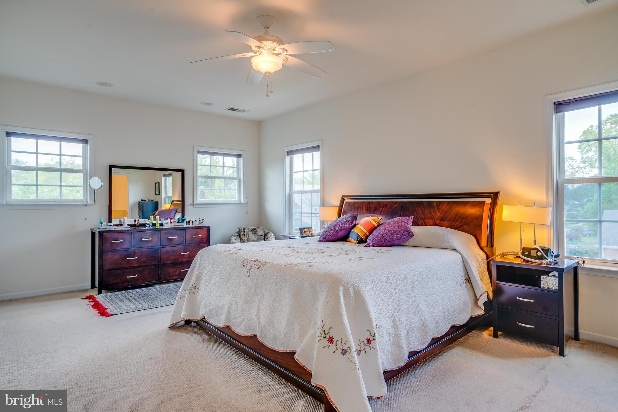 FAIRFAX HEIGHTS - Residential