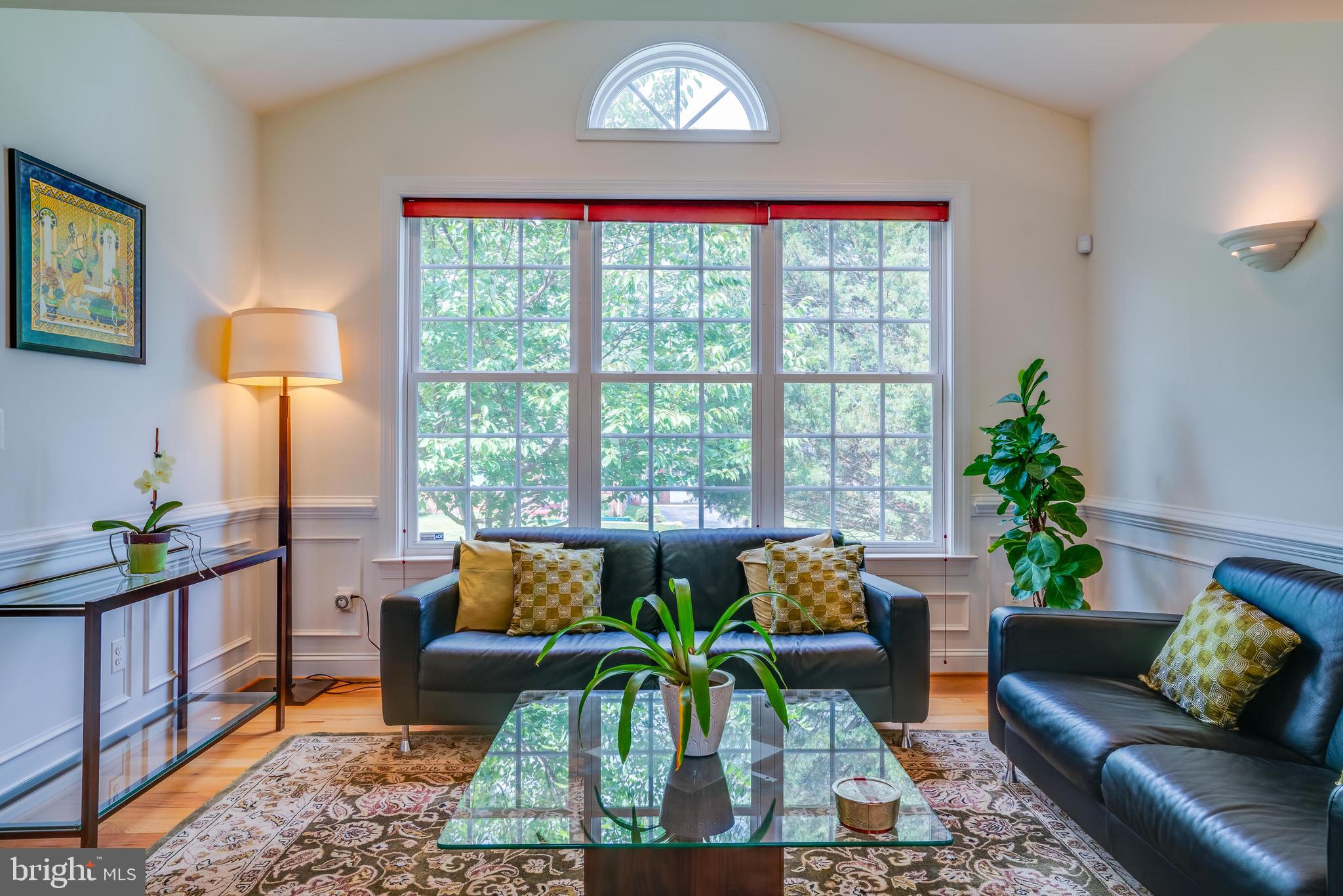 FAIRFAX HEIGHTS - Residential