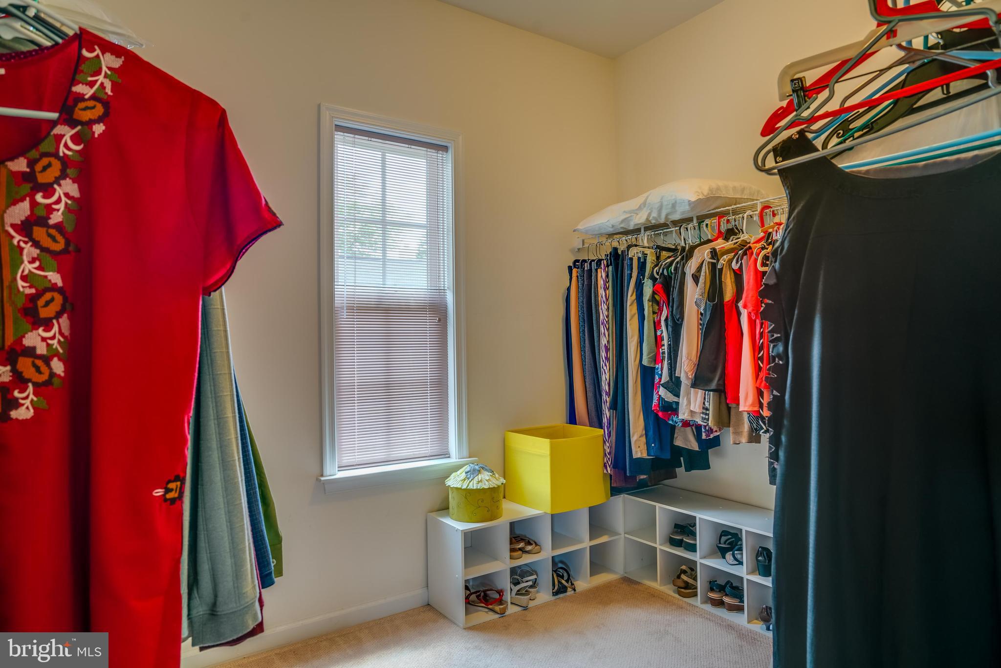 FAIRFAX HEIGHTS - Residential