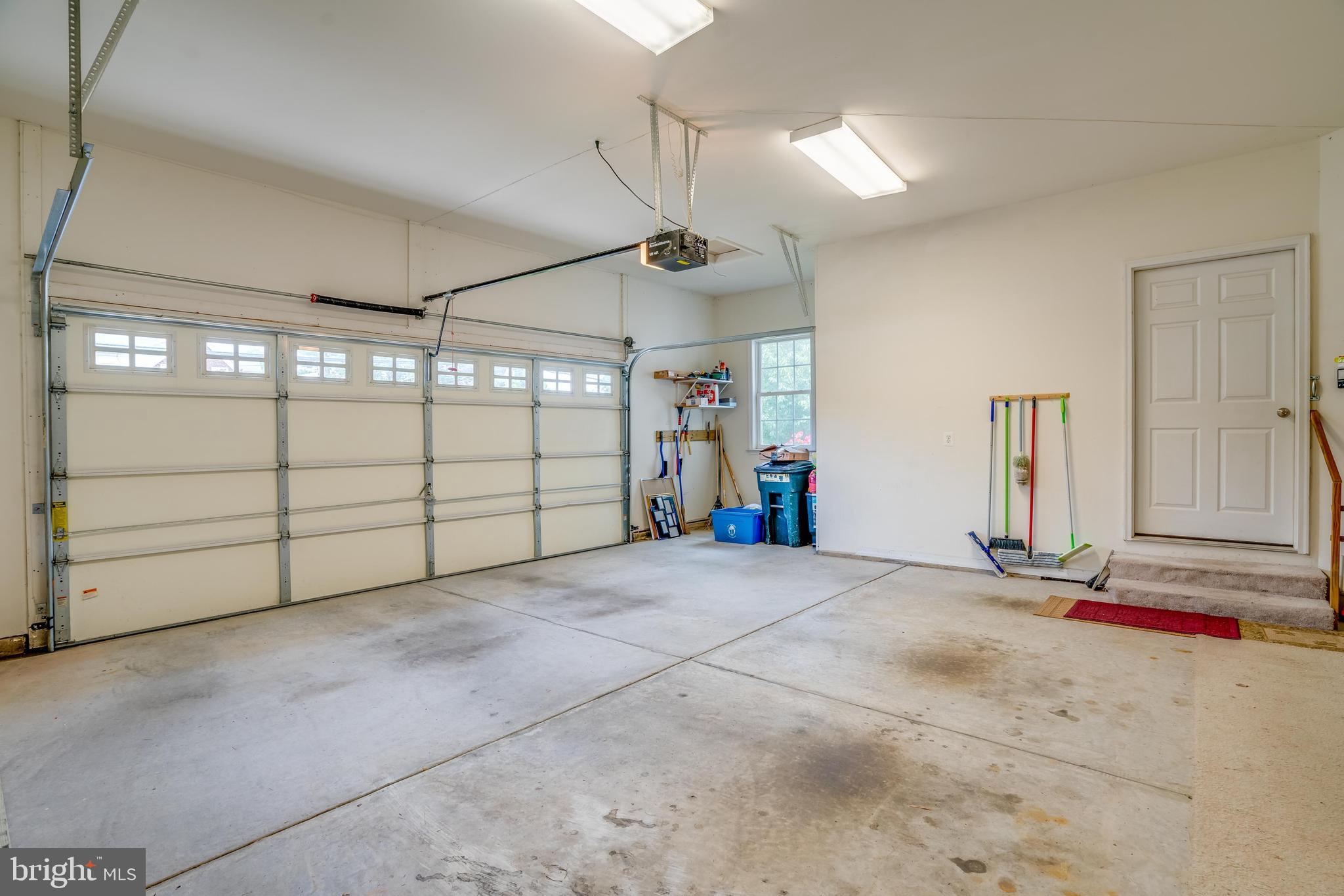 FAIRFAX HEIGHTS - Residential