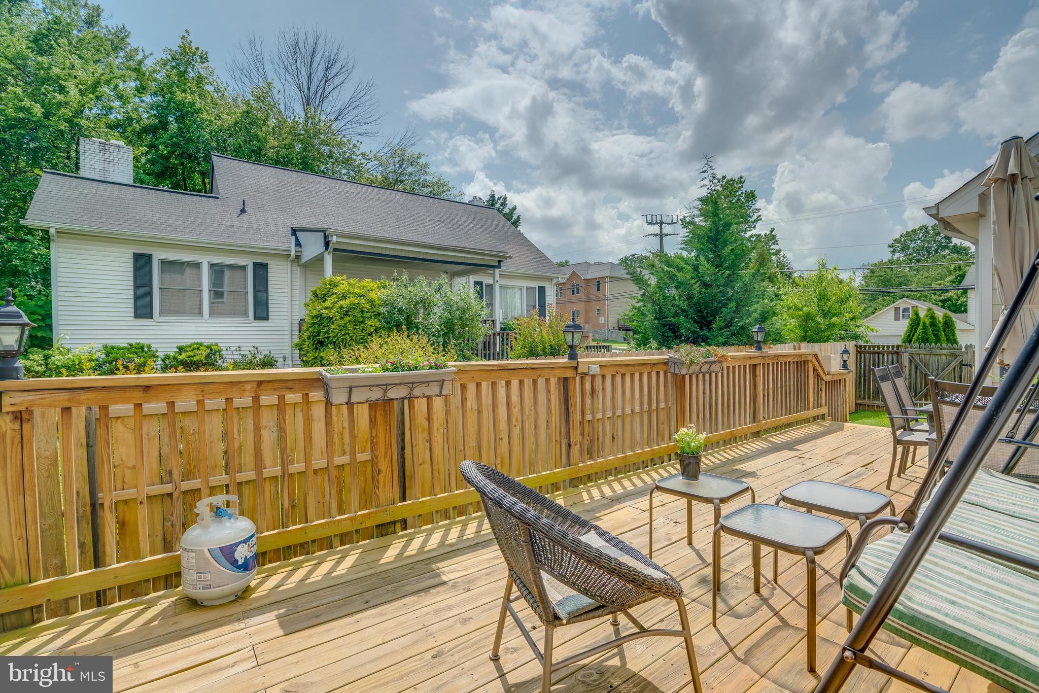 FAIRFAX HEIGHTS - Residential