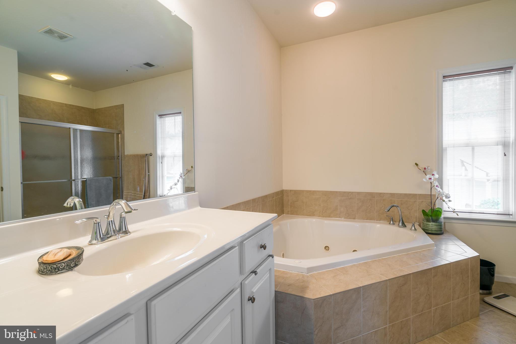 FAIRFAX HEIGHTS - Residential