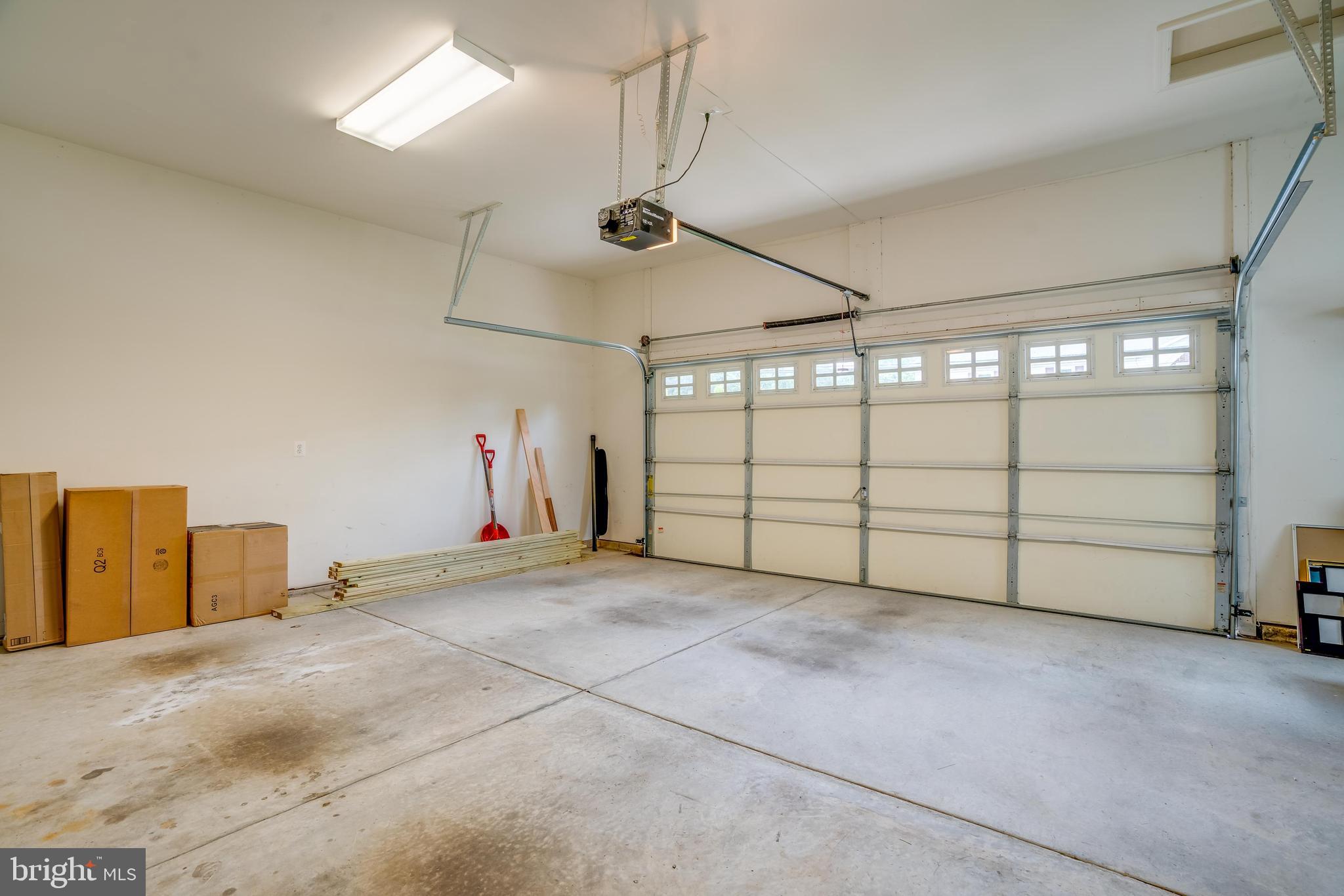 FAIRFAX HEIGHTS - Residential