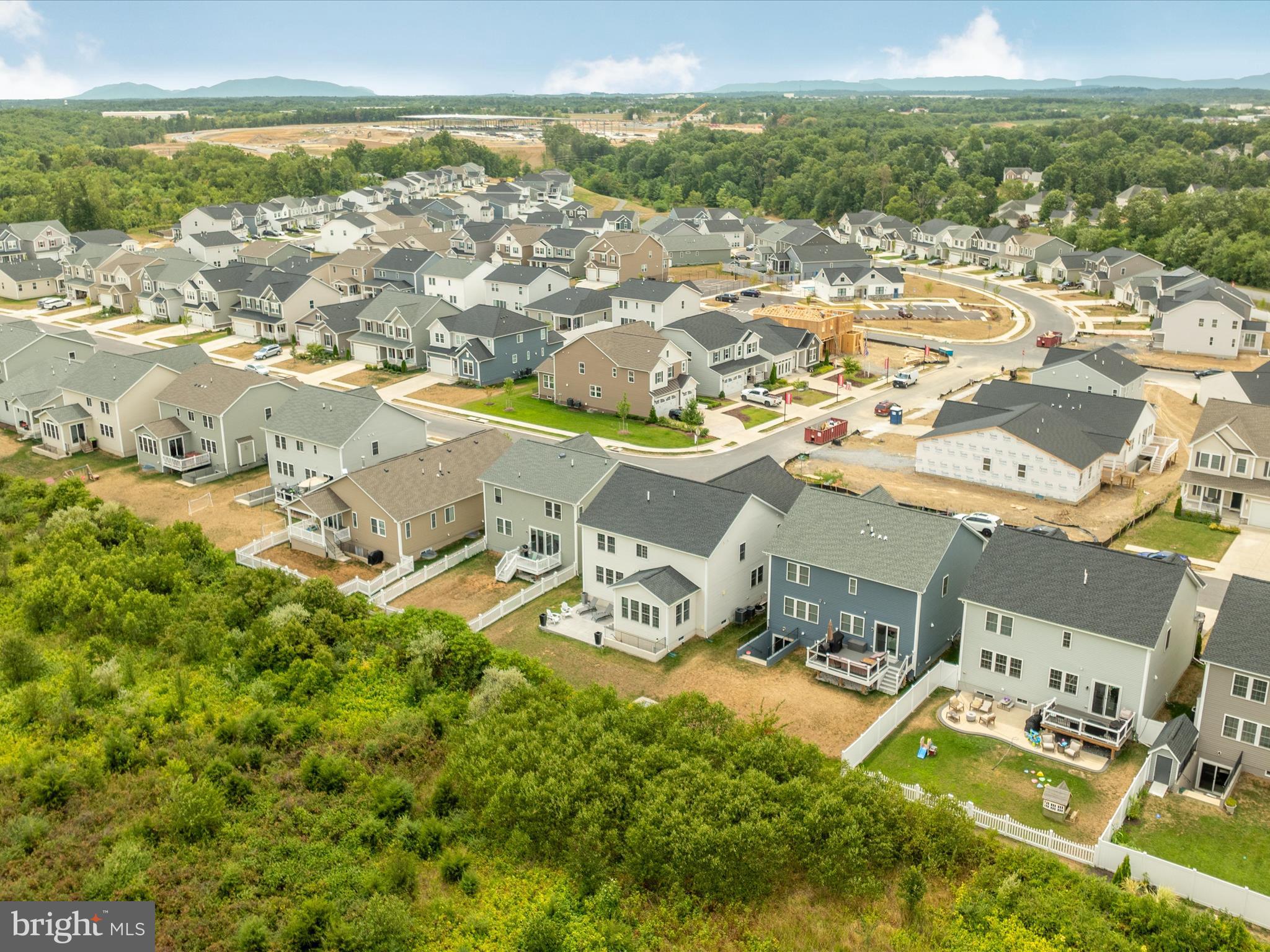 RAVEN OAKS - Residential