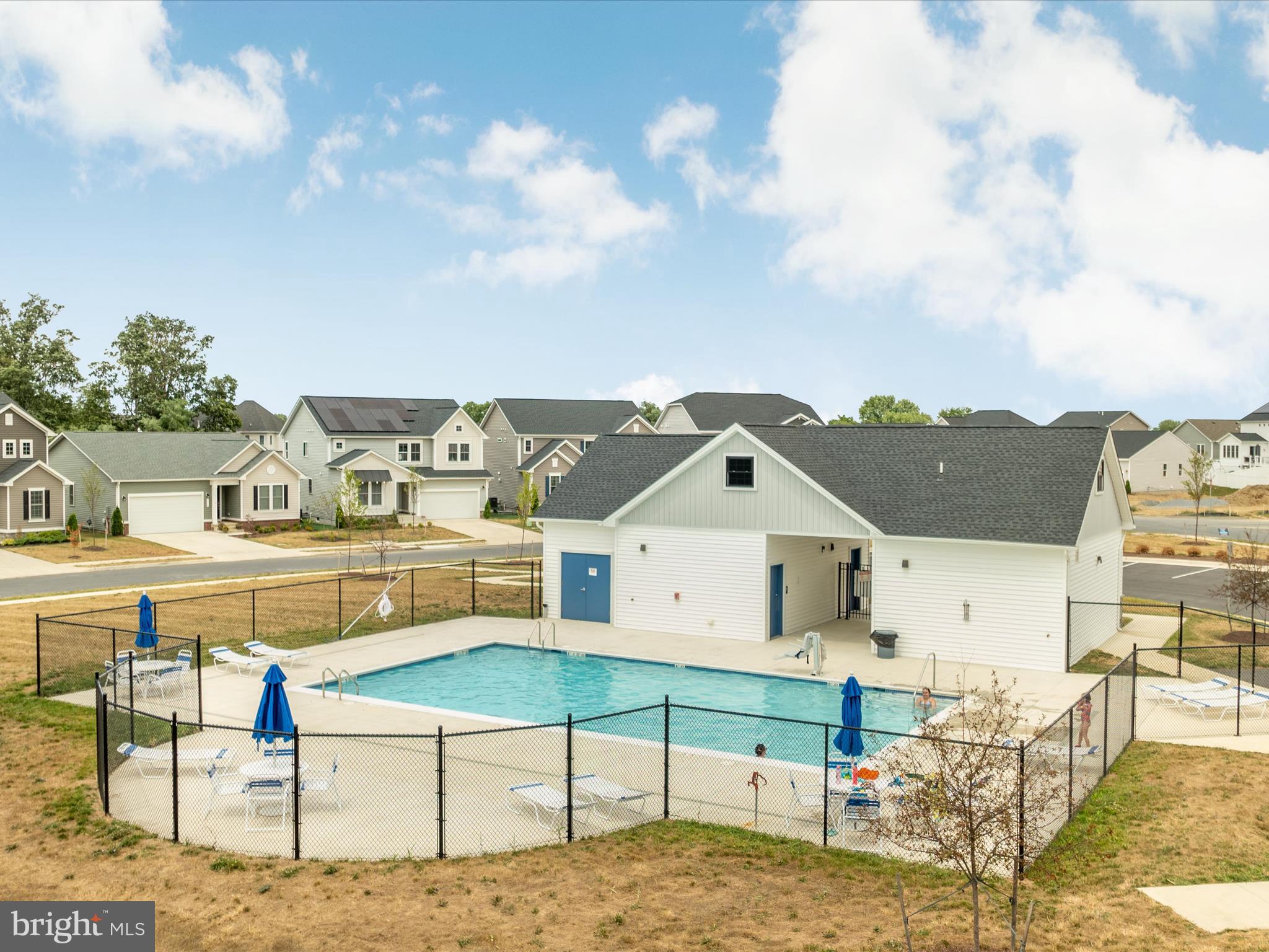 RAVEN OAKS - Residential