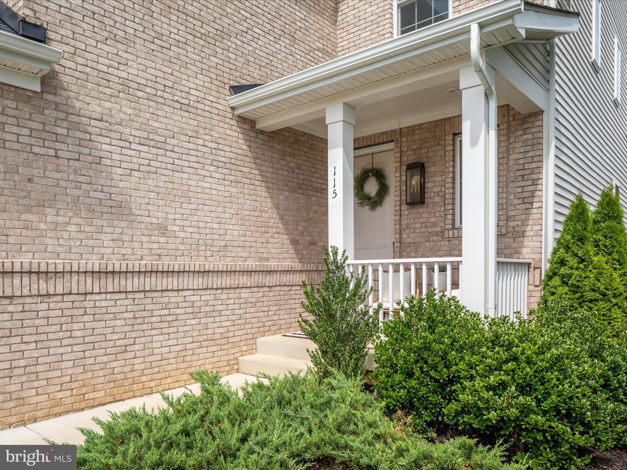 RAVEN OAKS - Residential