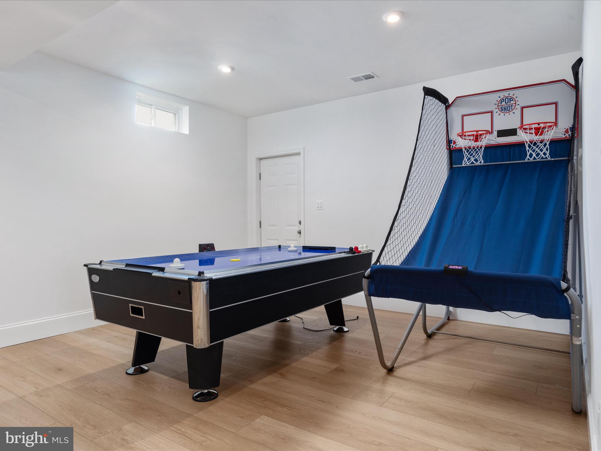 RAVEN OAKS - Residential