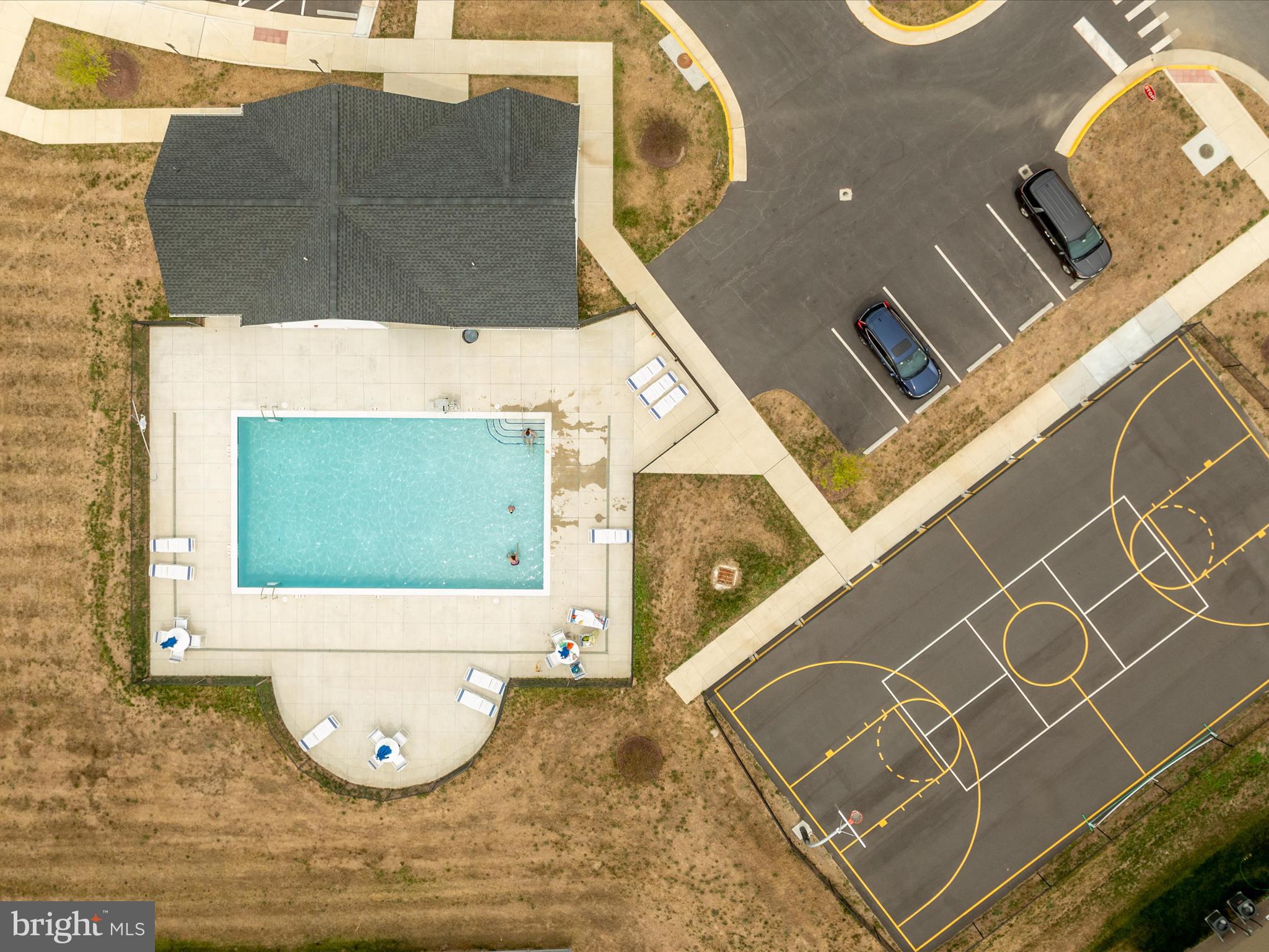 RAVEN OAKS - Residential