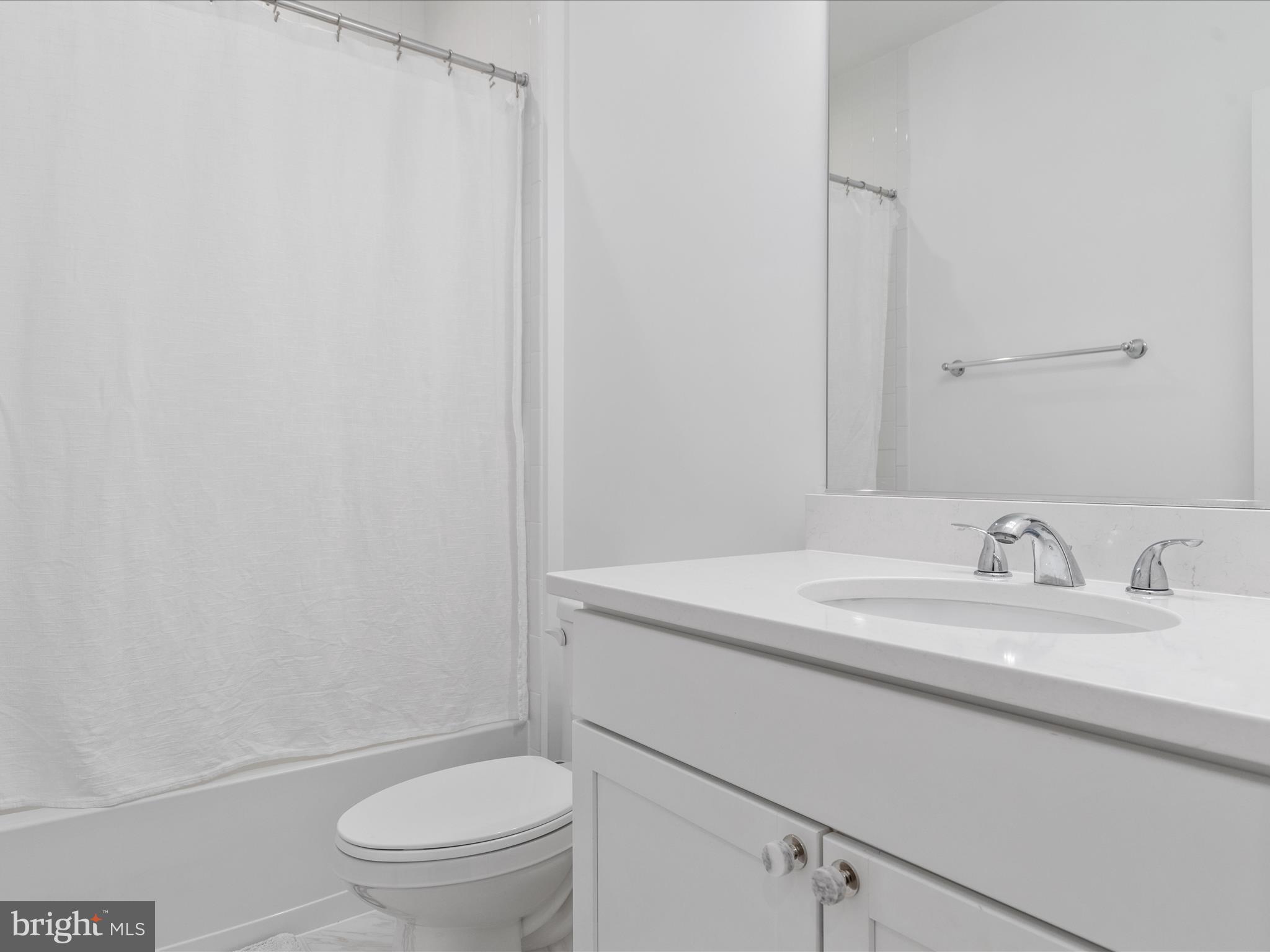 RAVEN OAKS - Residential