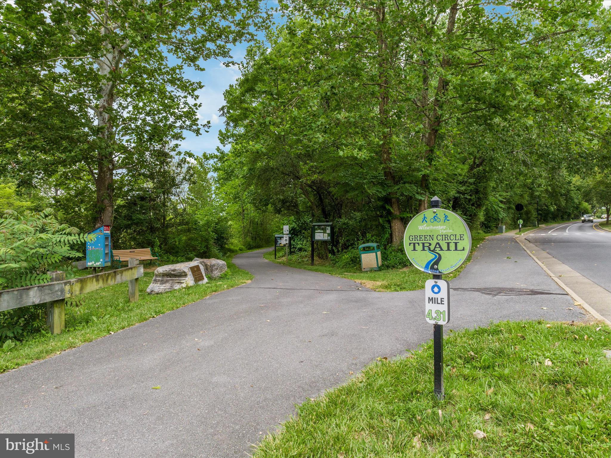 RAVEN OAKS - Residential