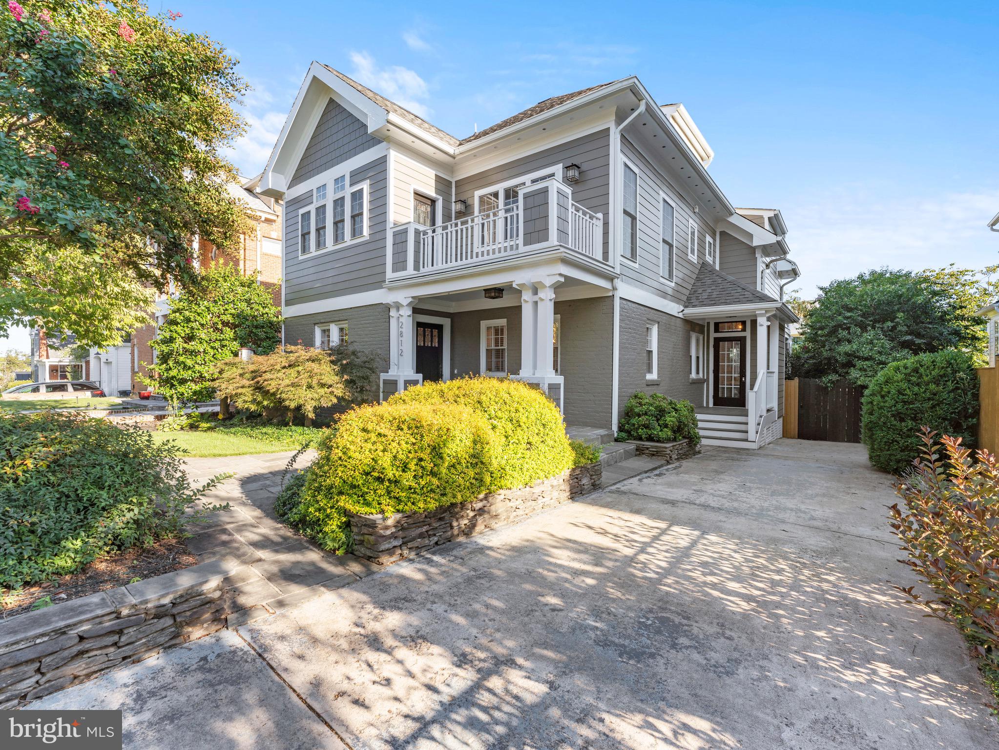 LYON PARK - Residential