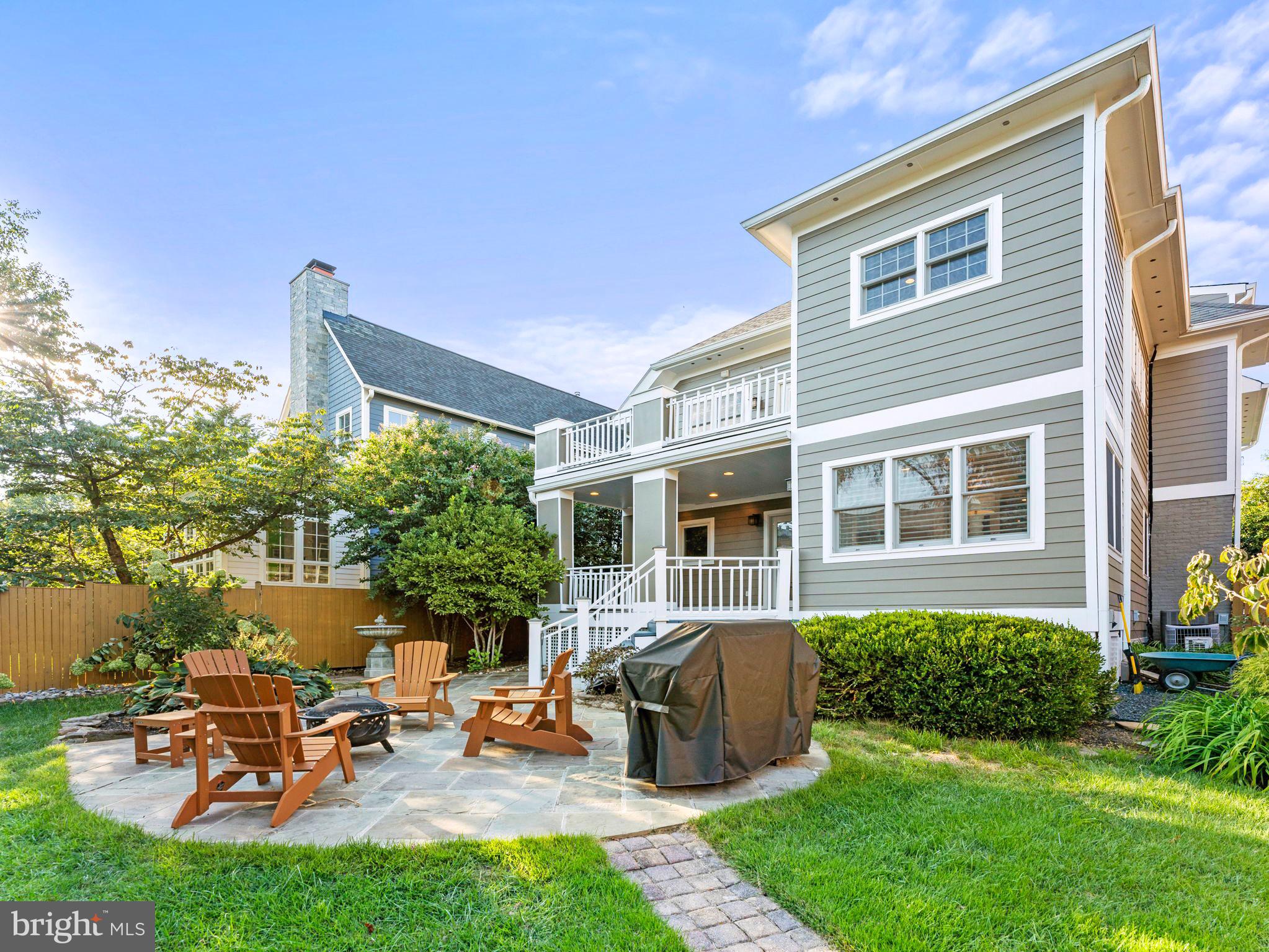 LYON PARK - Residential