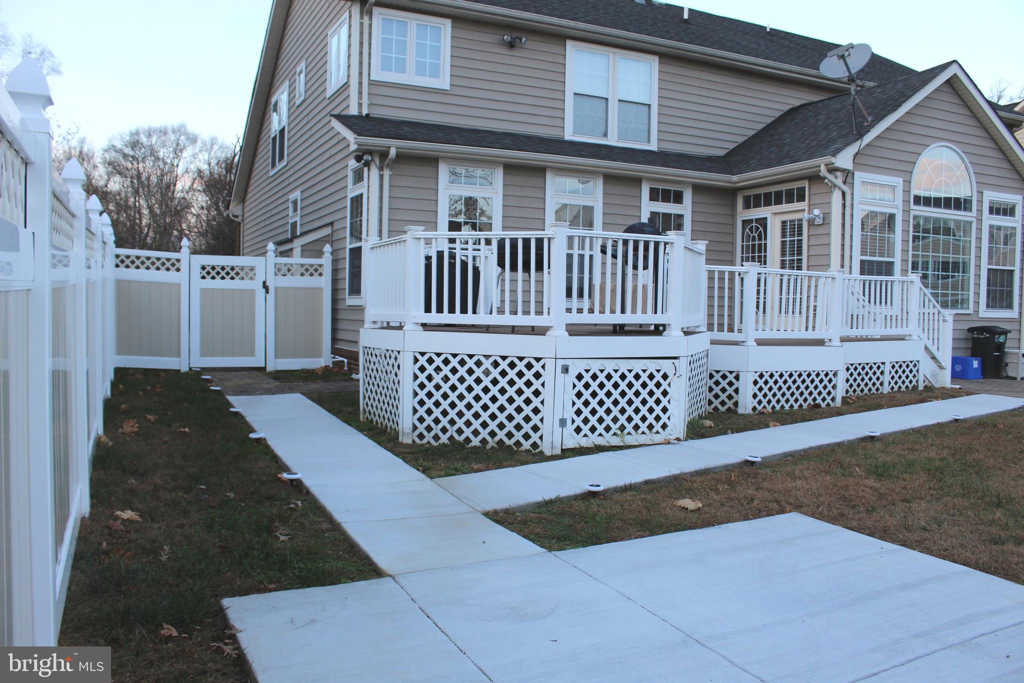 BALK HILL VILLAGE - Residential Lease