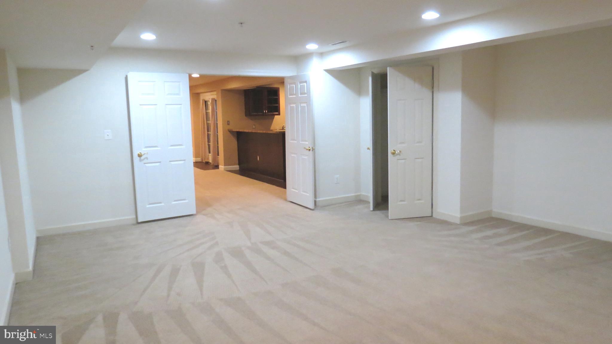 BALK HILL VILLAGE - Residential Lease