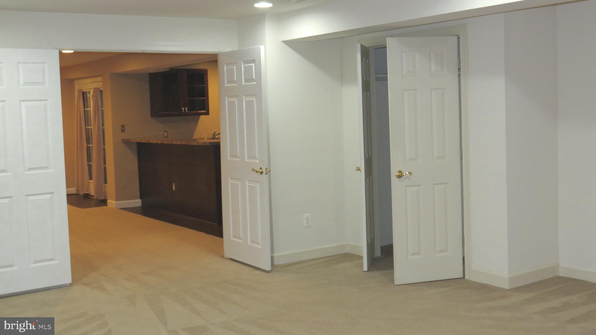 BALK HILL VILLAGE - Residential Lease