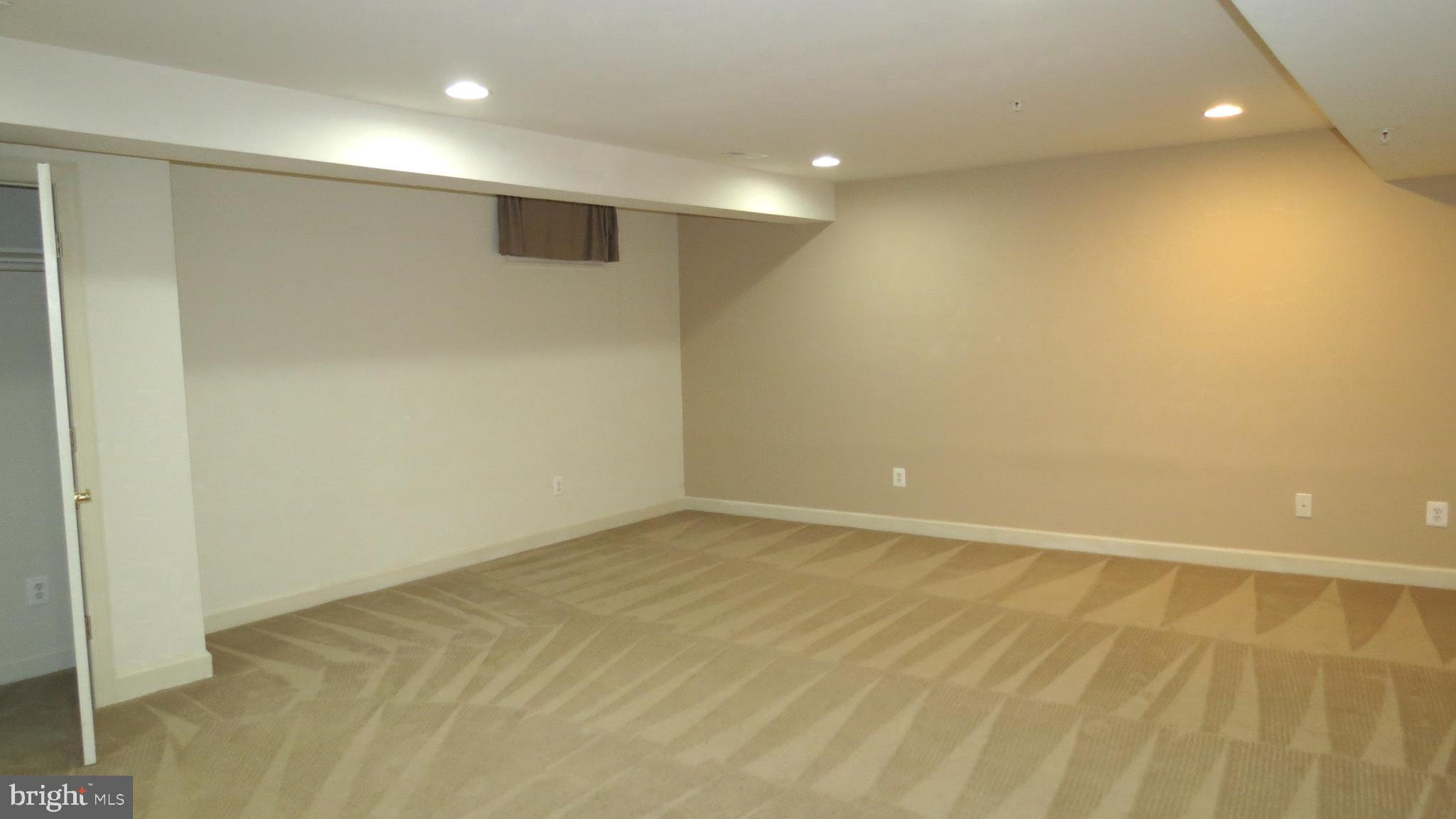 BALK HILL VILLAGE - Residential Lease