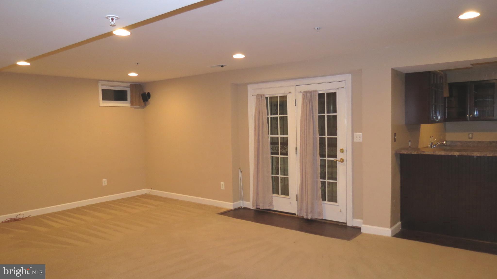 BALK HILL VILLAGE - Residential Lease