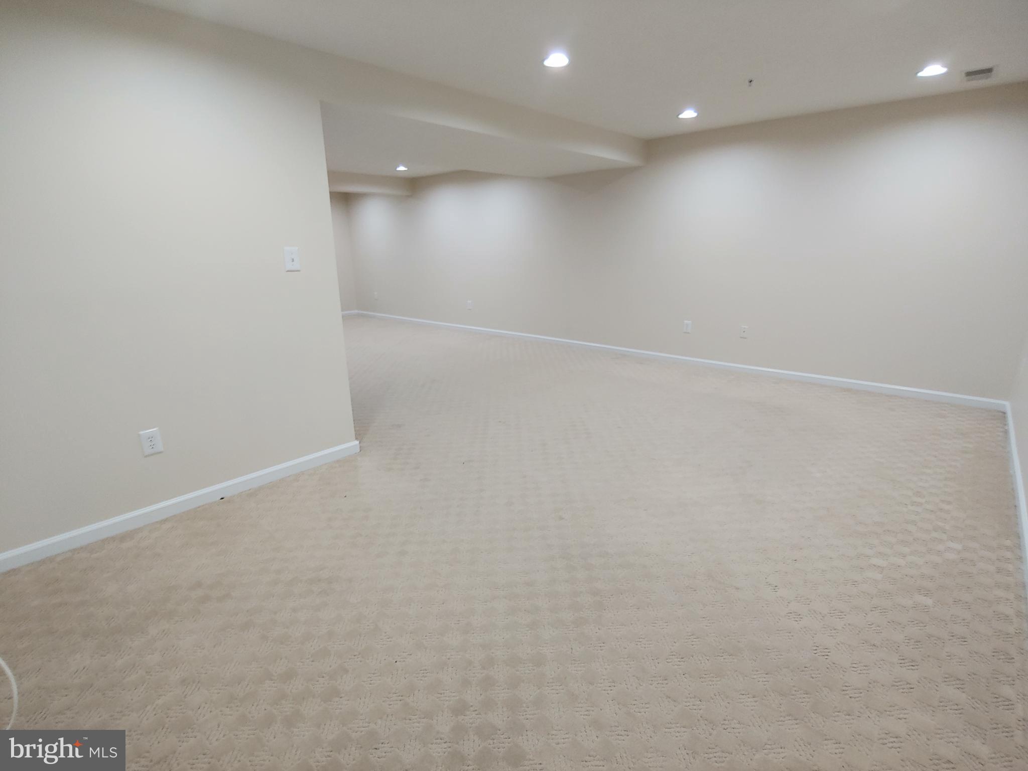 PINEY ORCHARD - Residential Lease