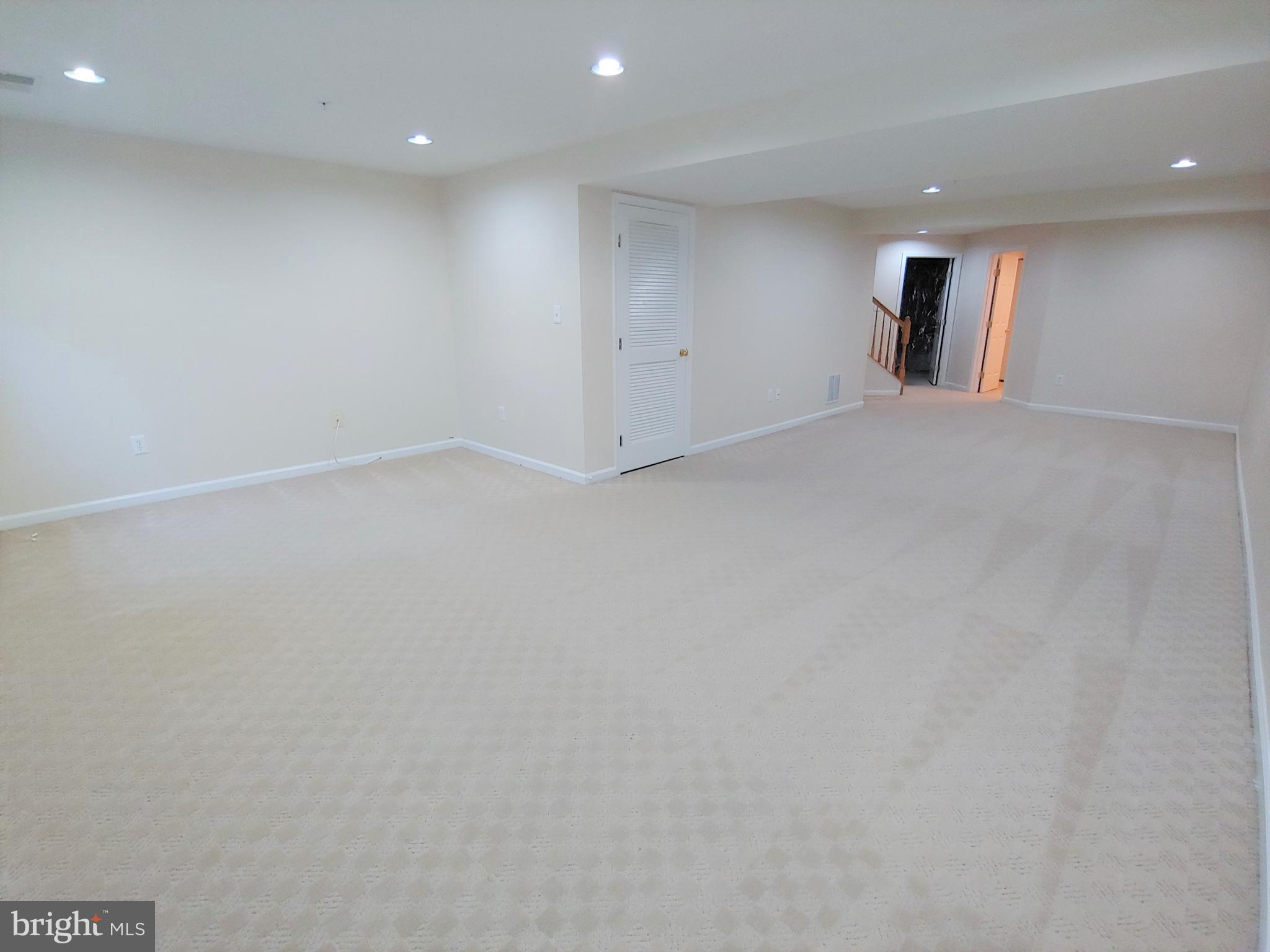 PINEY ORCHARD - Residential Lease