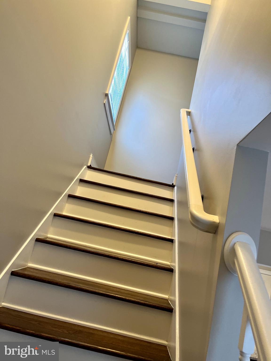 GREEN MEADOWS - Residential Lease