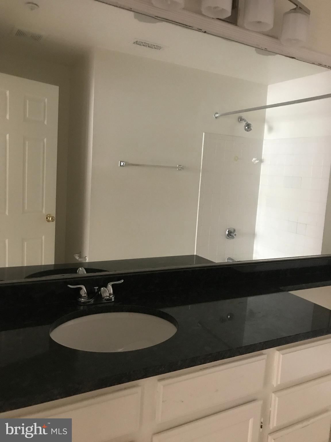 BRISTOL GREEN - Residential