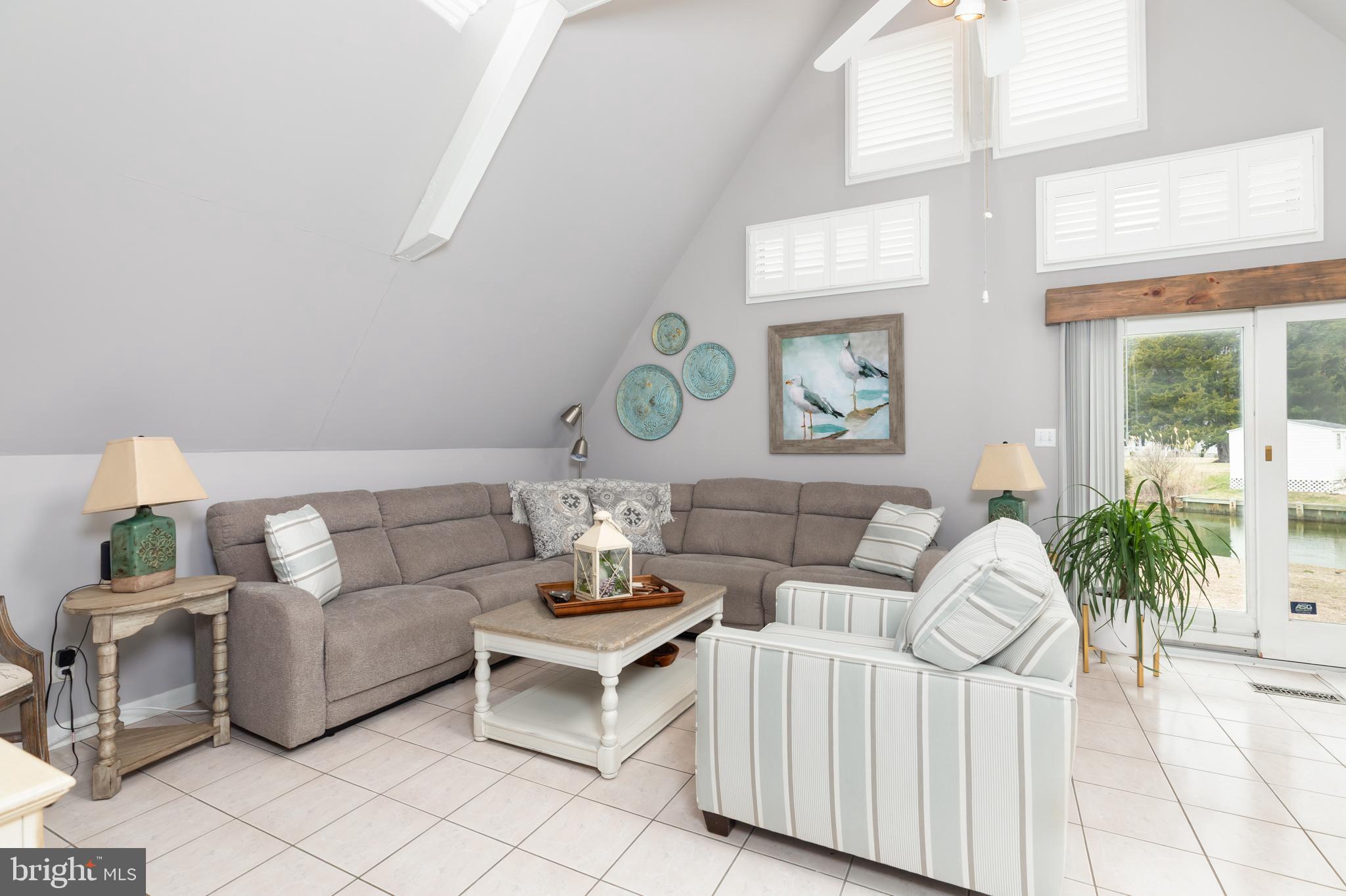 CAPE ISLE OF WIGHT - Residential