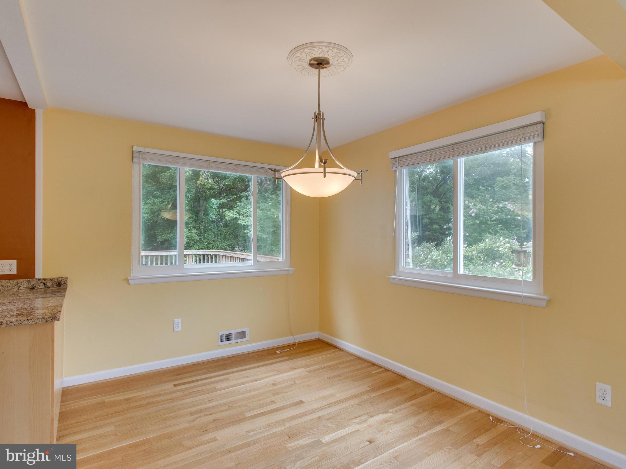 FALLS PARK - Residential Lease