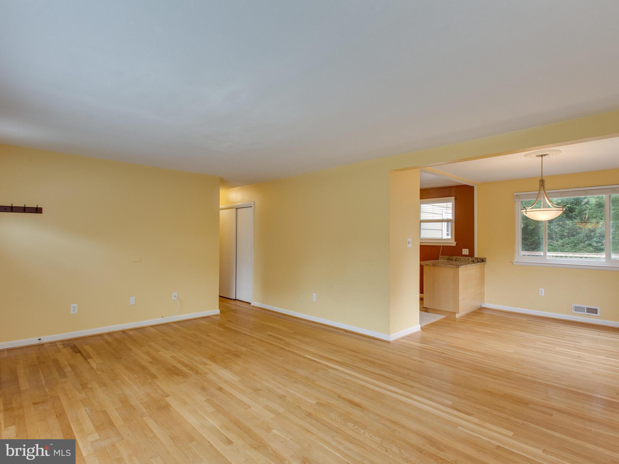 FALLS PARK - Residential Lease