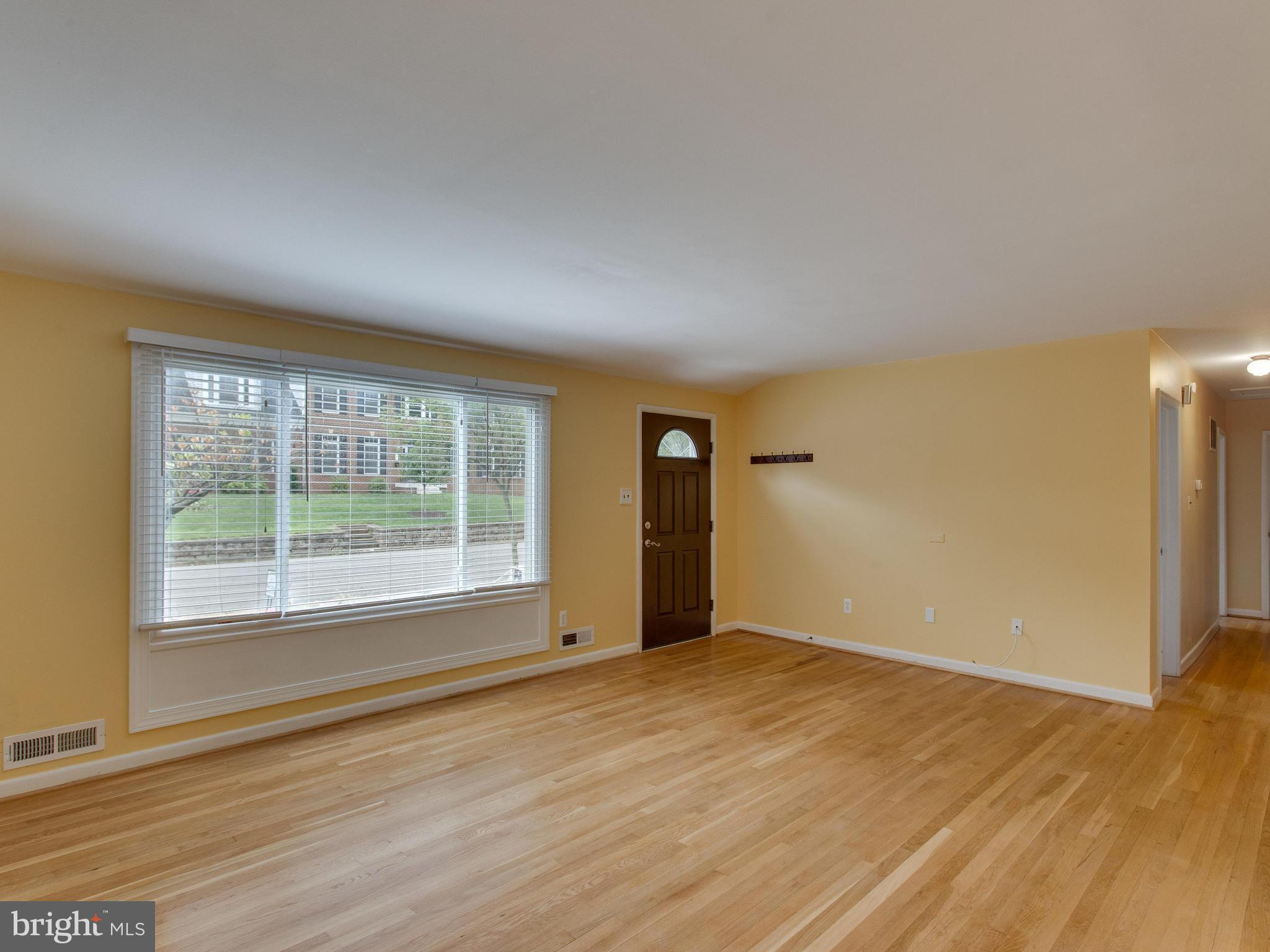 FALLS PARK - Residential Lease