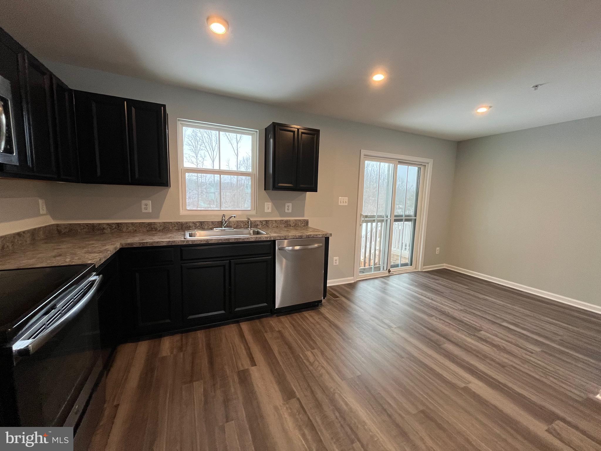 RIDGELY FOREST - Residential