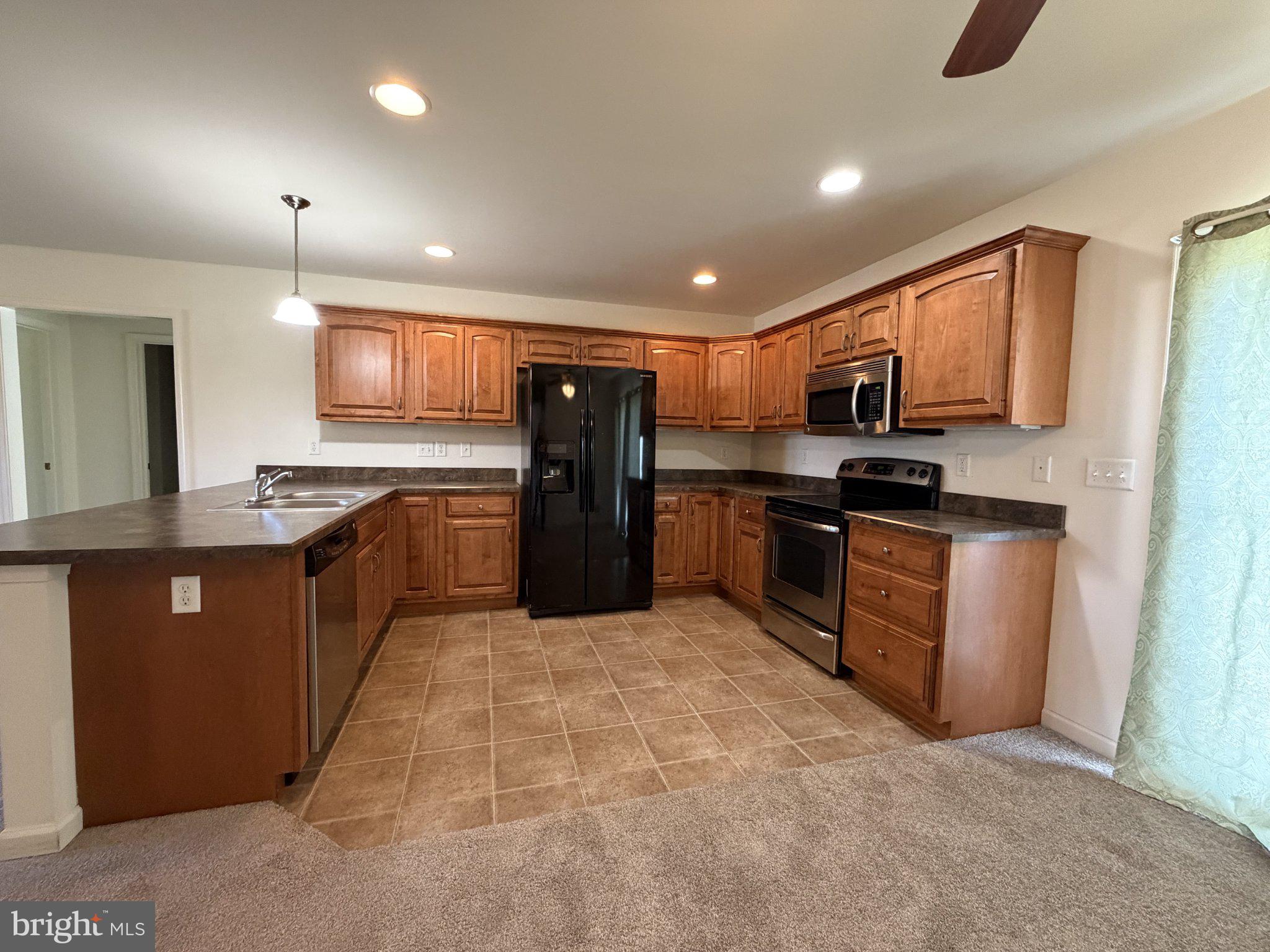 TWIN CREEKS - Residential