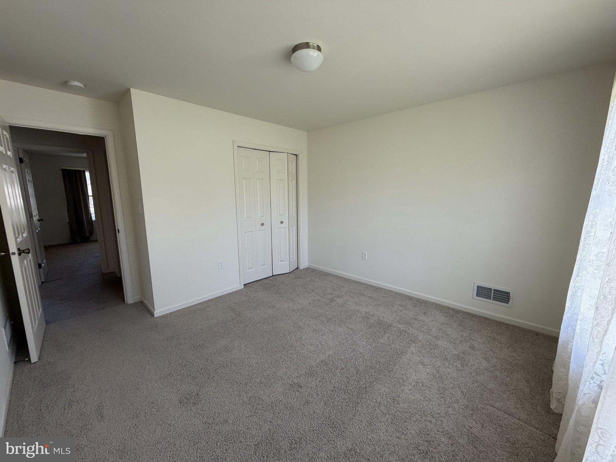 TWIN CREEKS - Residential