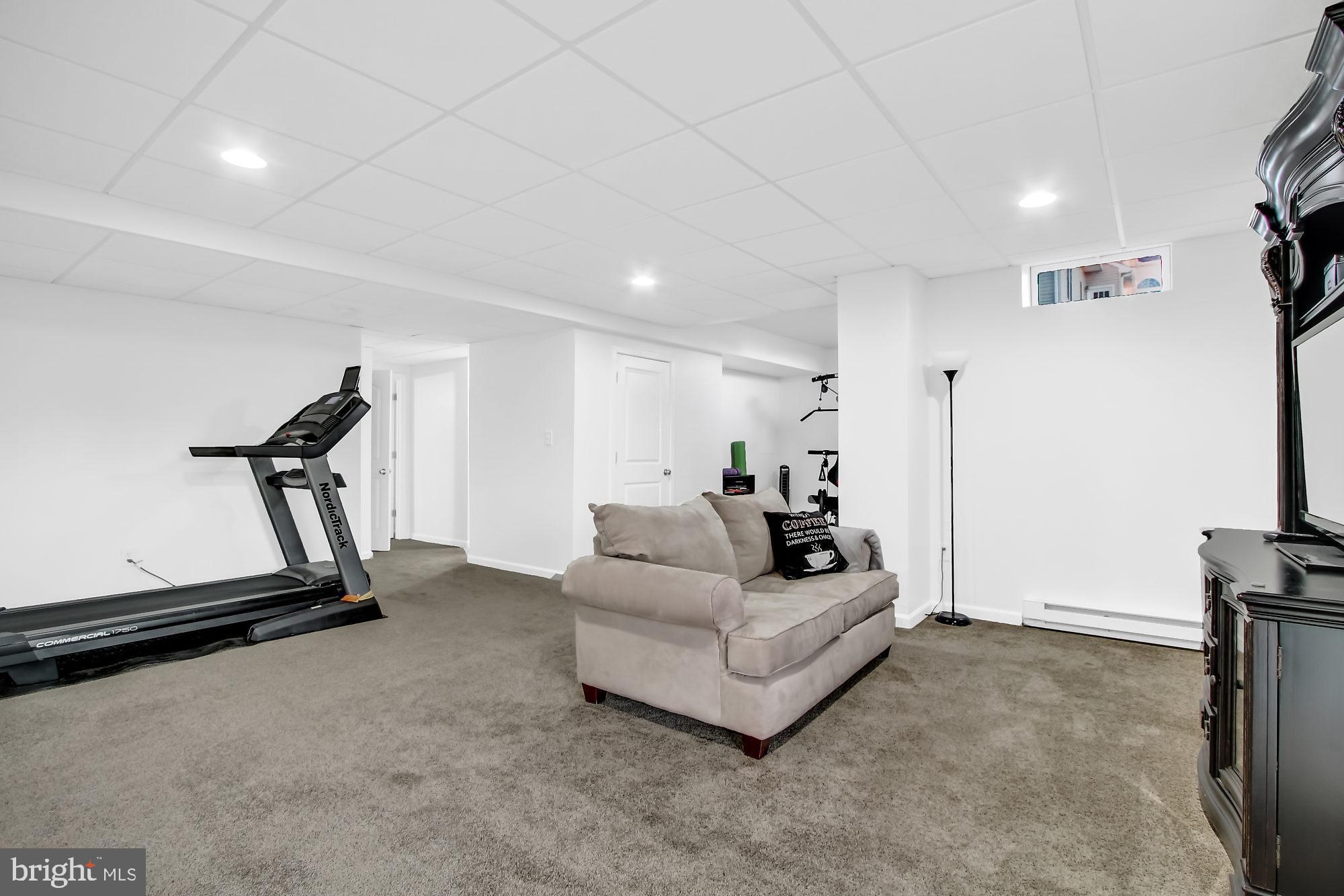 LOGANS RESERVE - Residential