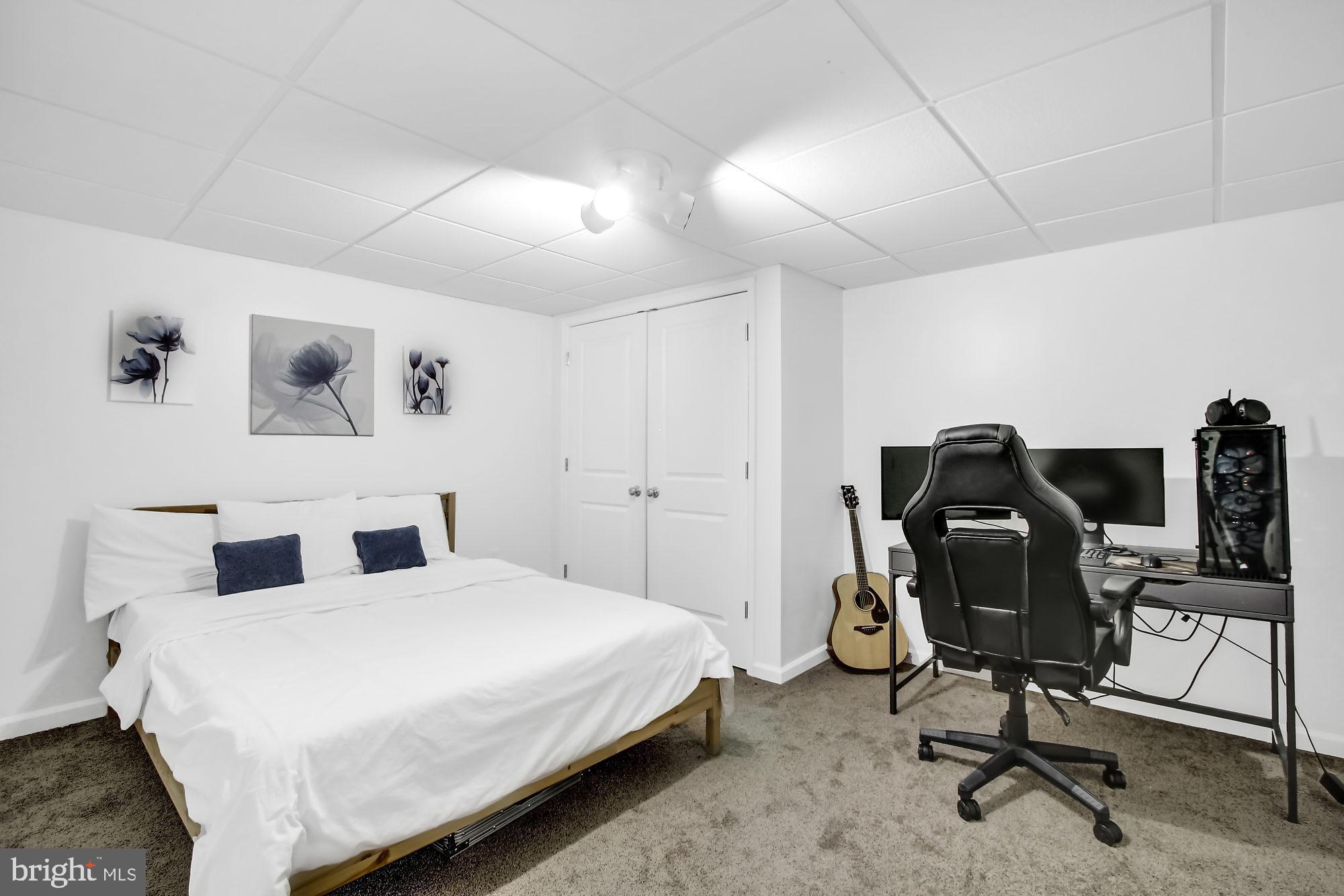 LOGANS RESERVE - Residential