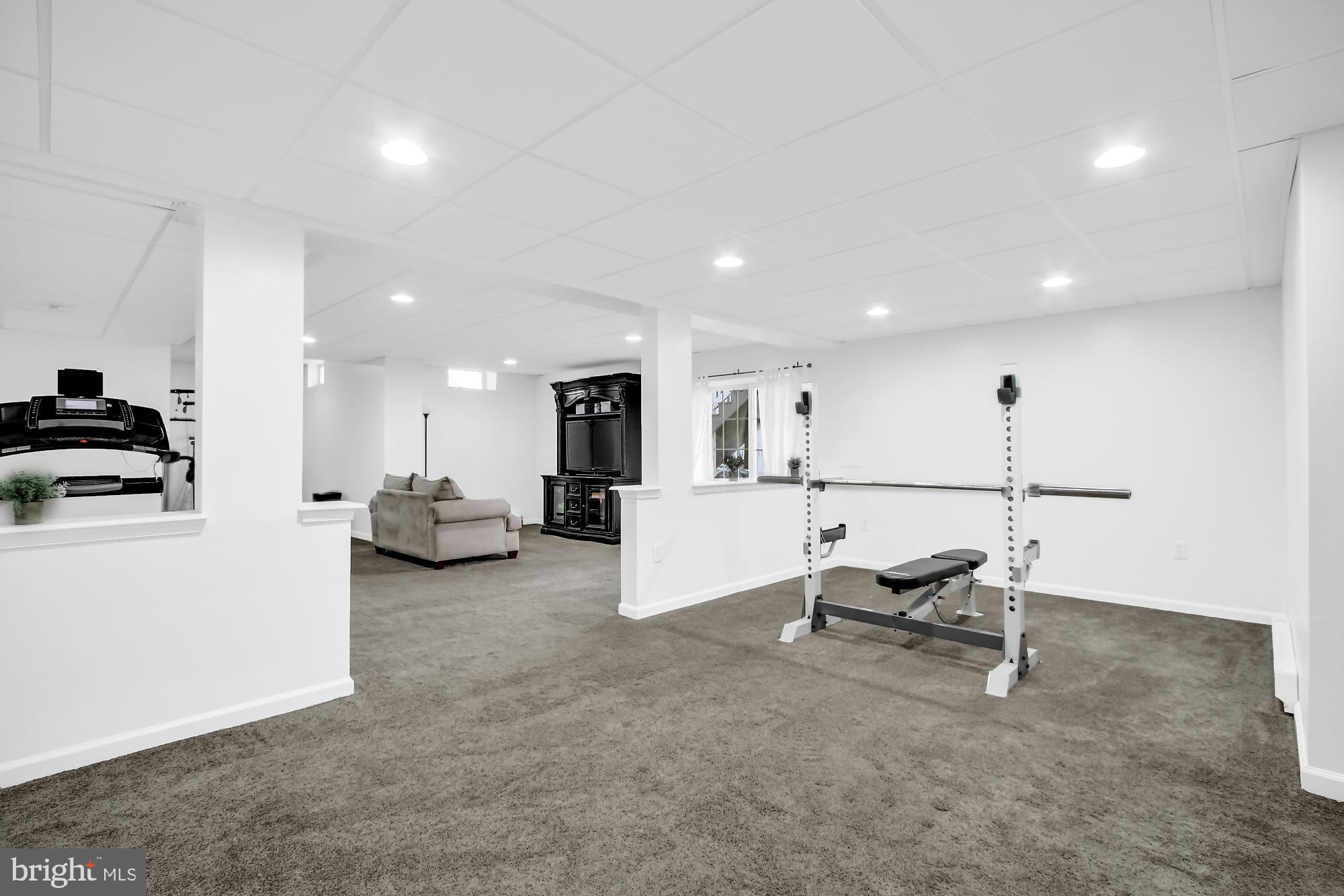 LOGANS RESERVE - Residential