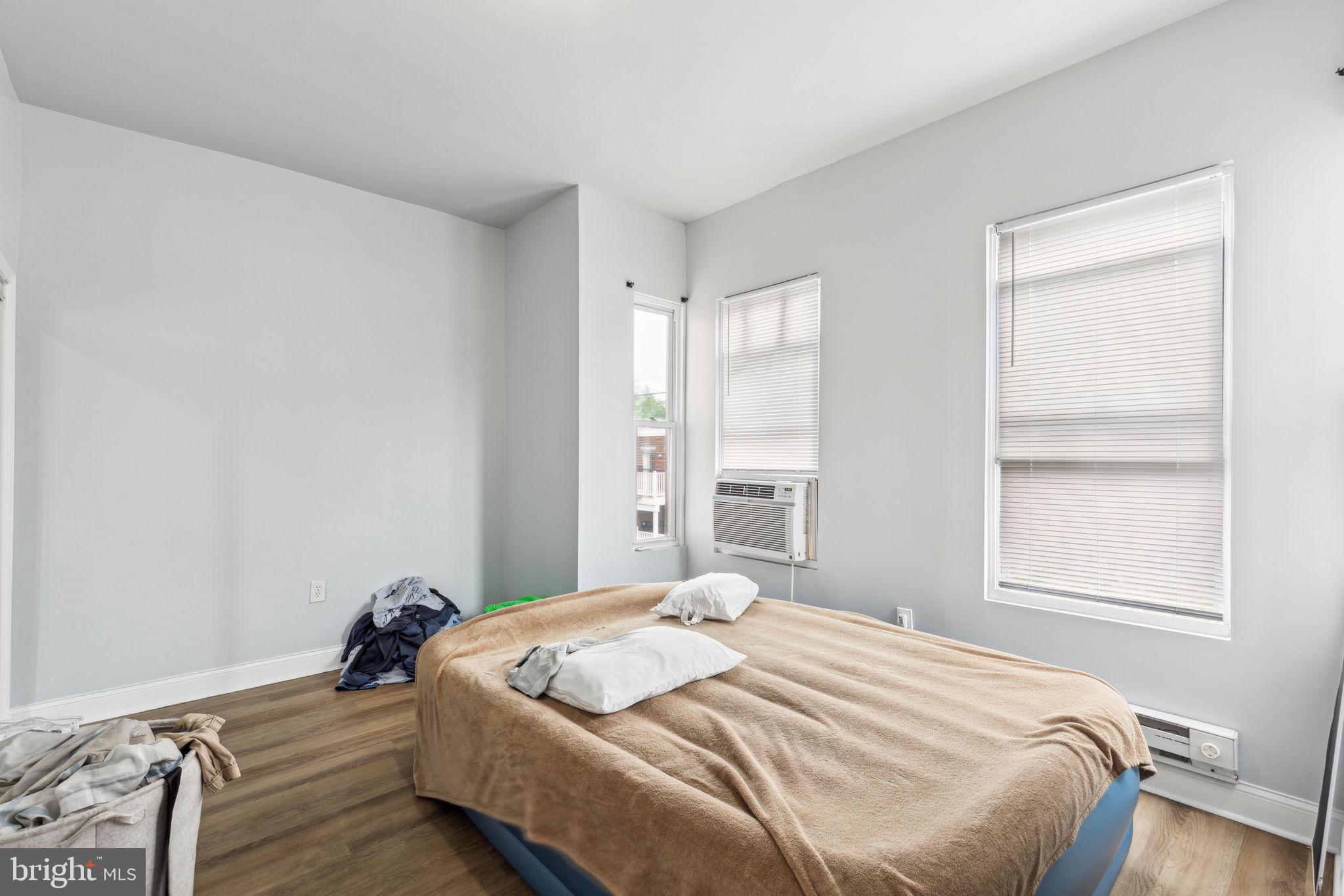 TEMPLE UNIVERSITY - Commercial Sale