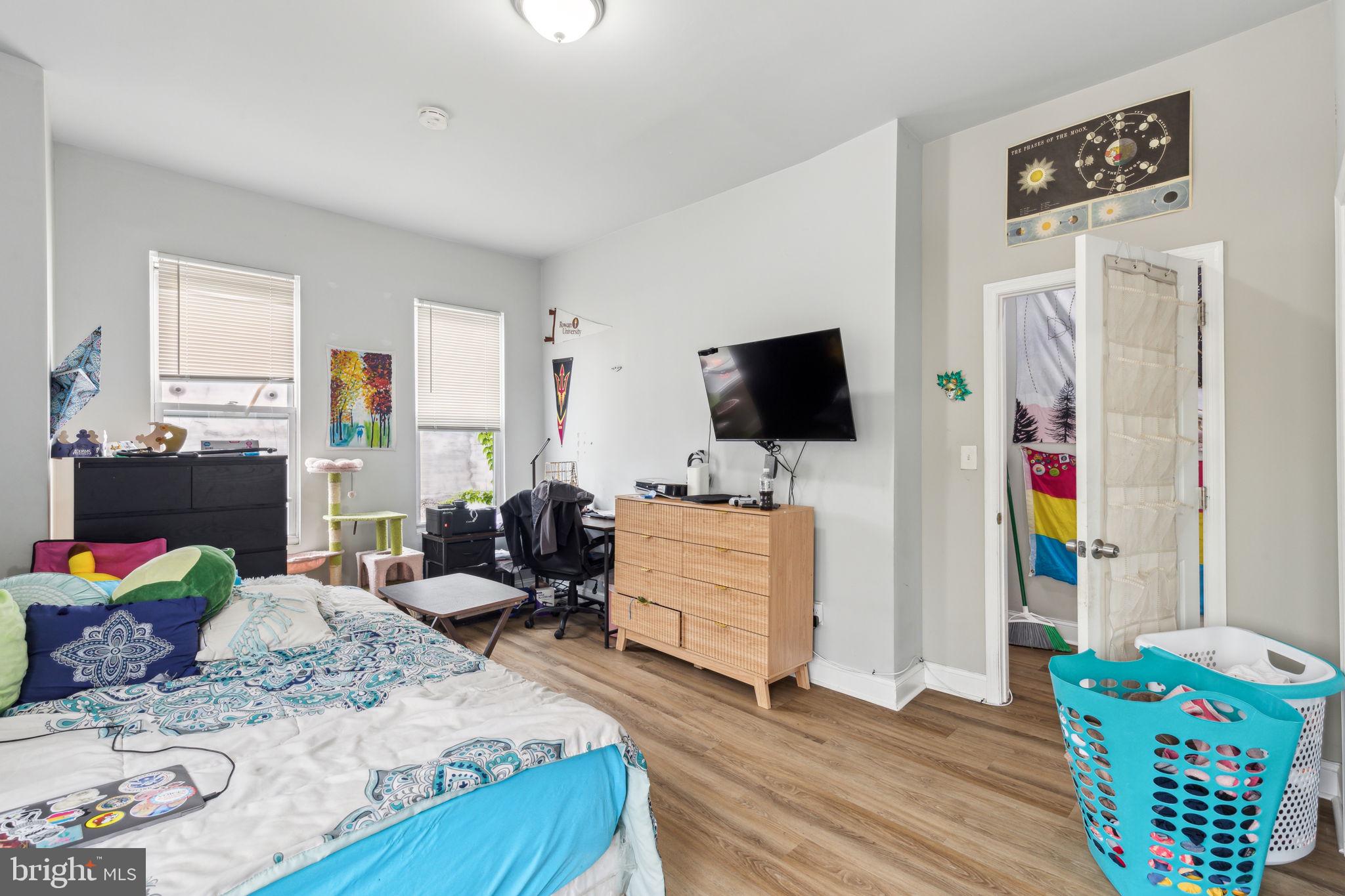 TEMPLE UNIVERSITY - Commercial Sale