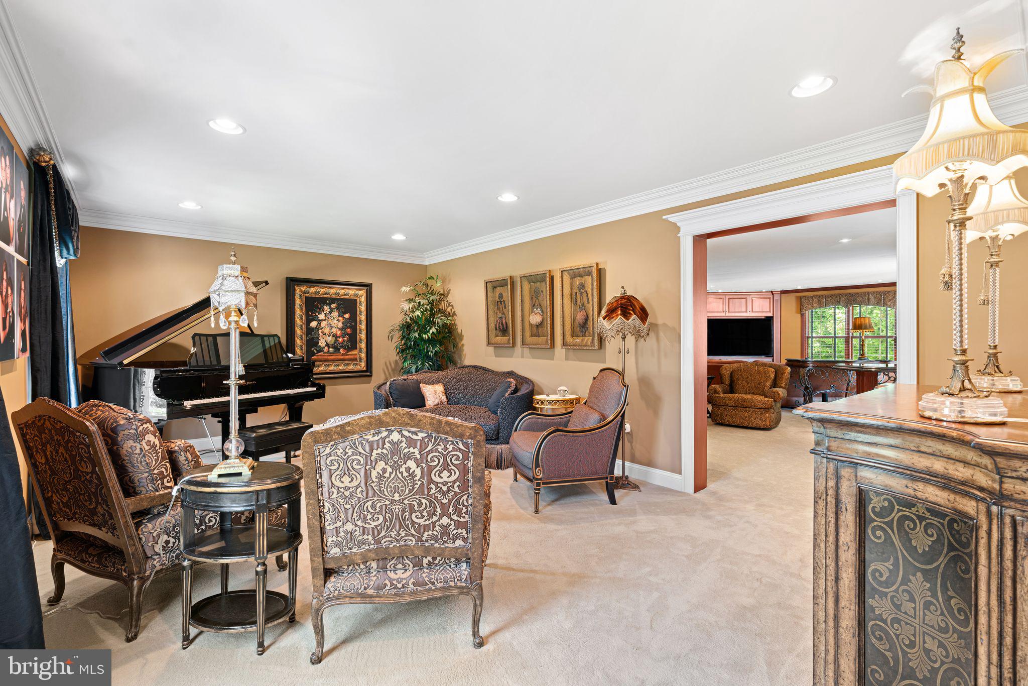 1391 DAWN DRIVE