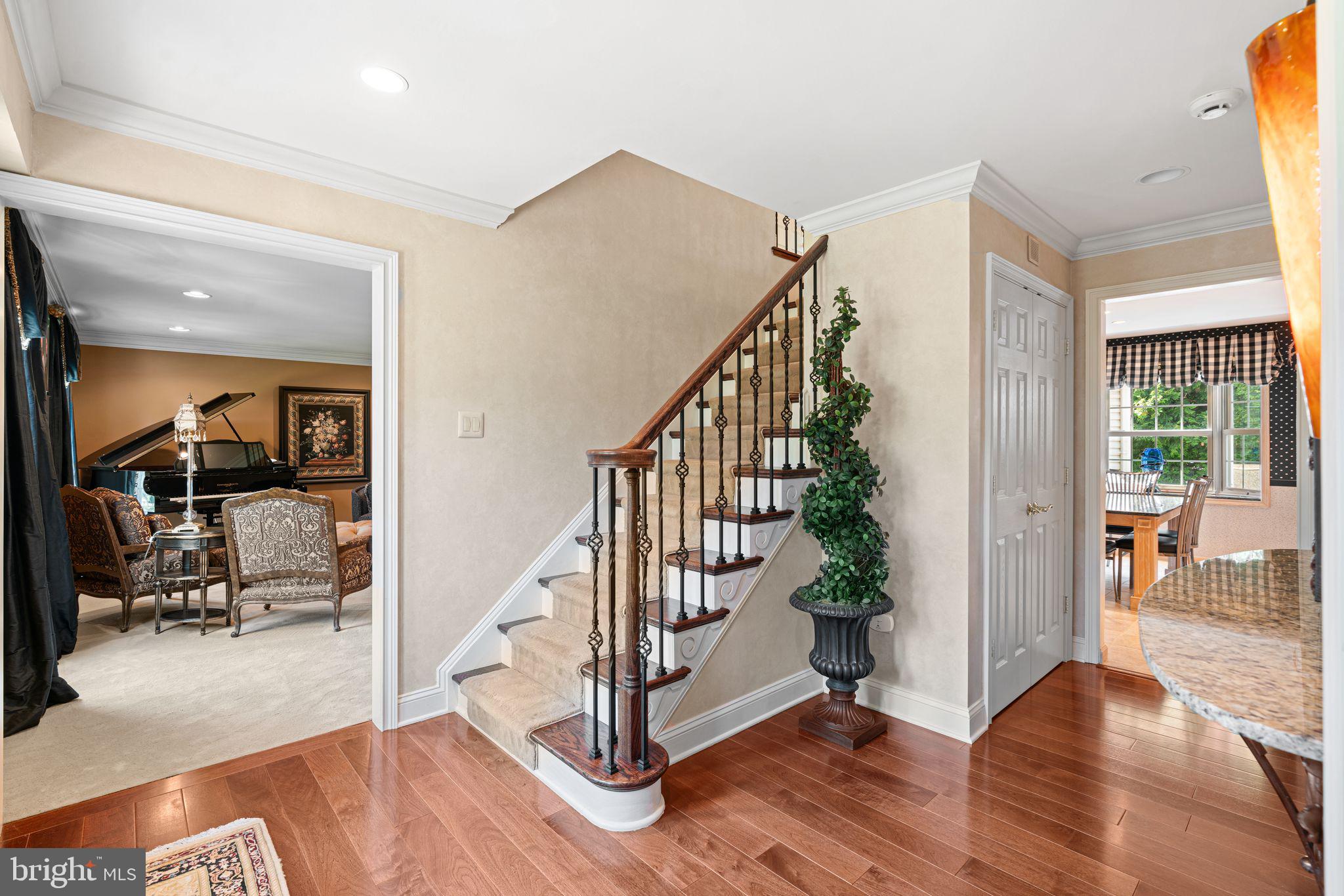 1391 DAWN DRIVE