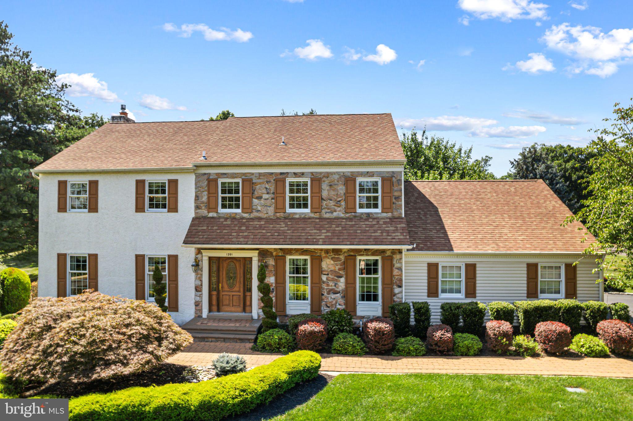 1391 DAWN DRIVE